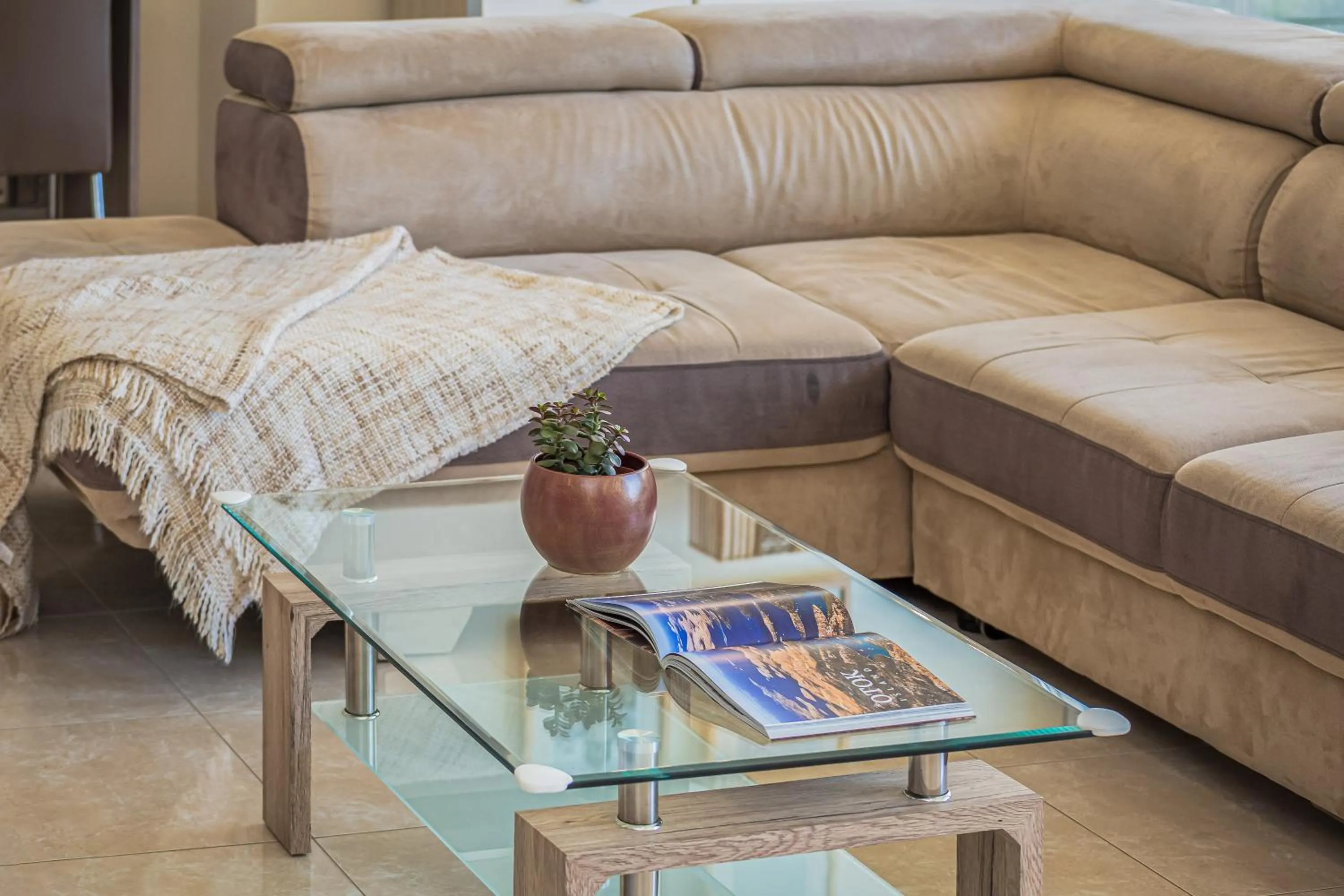 AP 6+2 in one of the most luxury building in Omis