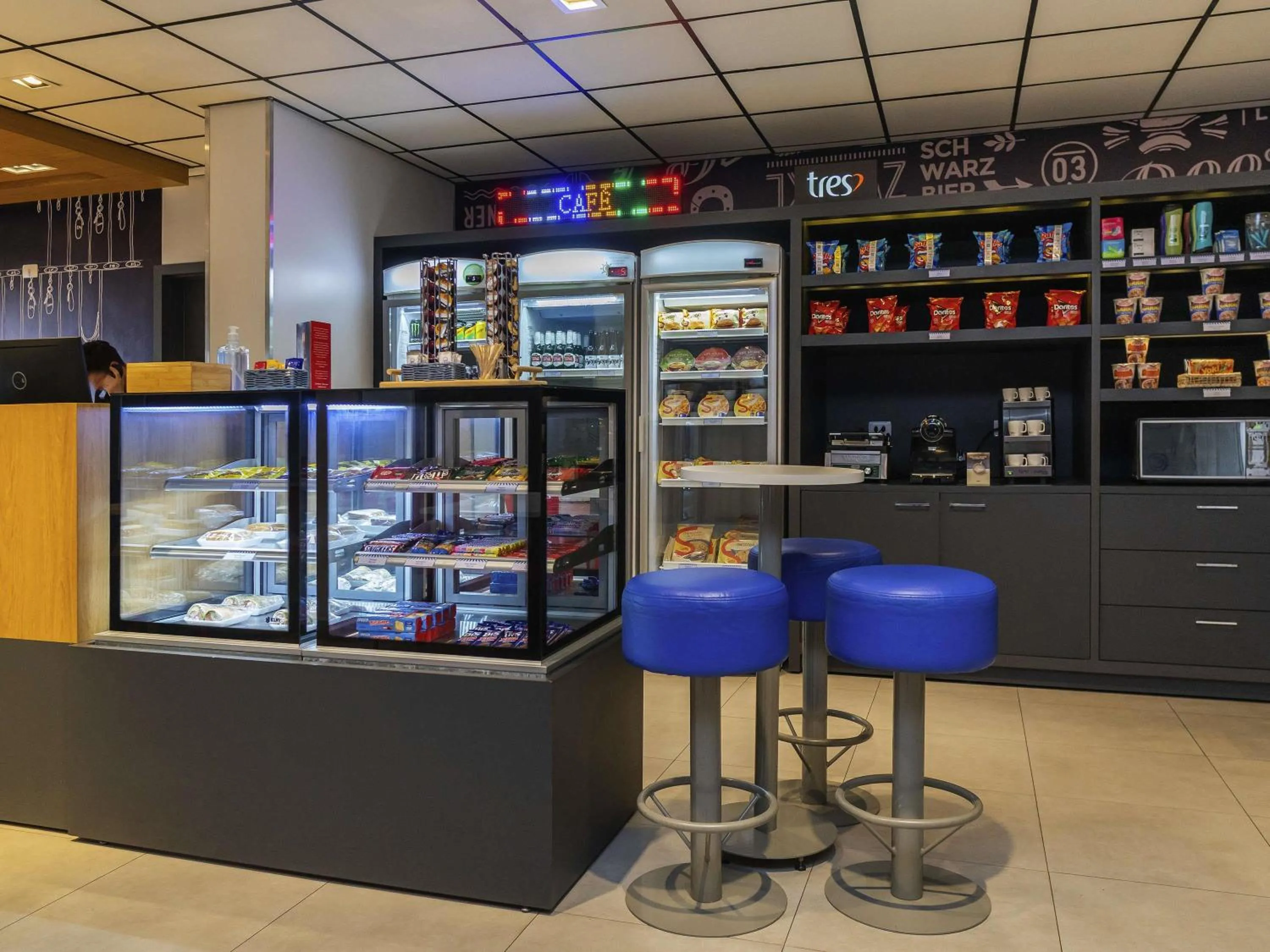 Lounge or bar in ibis budget Foz do Iguaçu