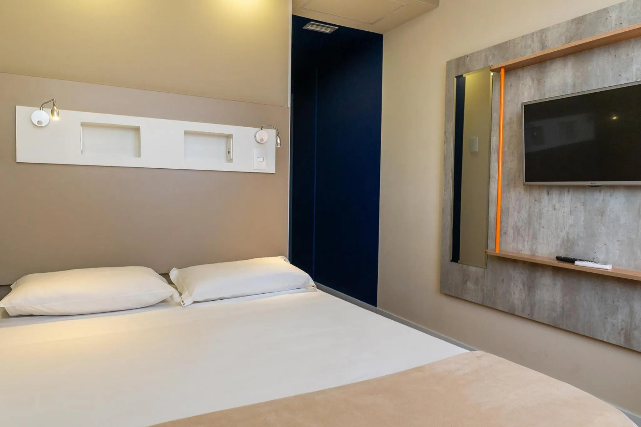 Bed in ibis budget Foz do Iguaçu