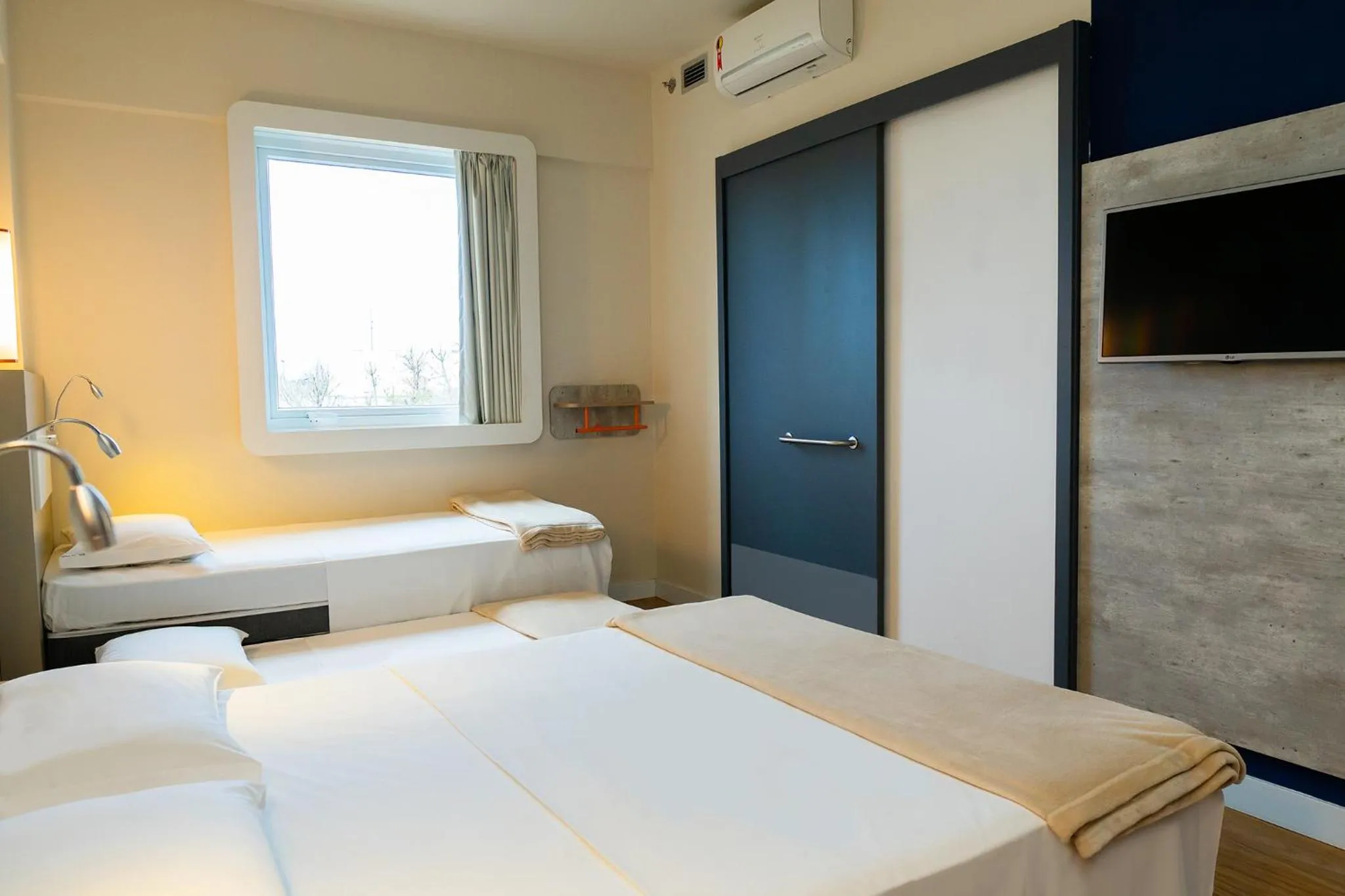 Bed in ibis budget Foz do Iguaçu