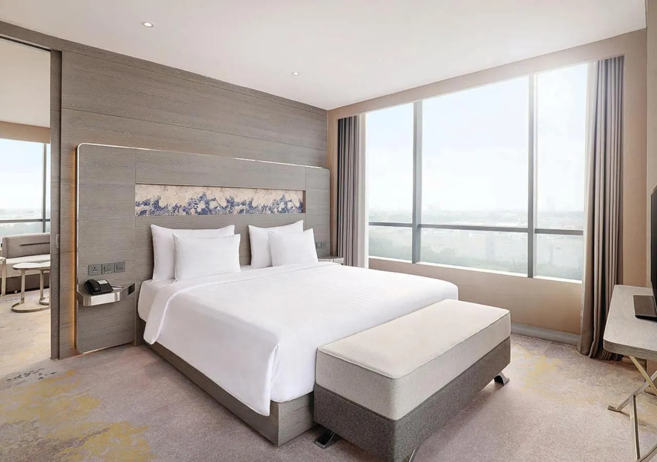 Photo of the whole room, Bed in Novotel Samator Surabaya Timur