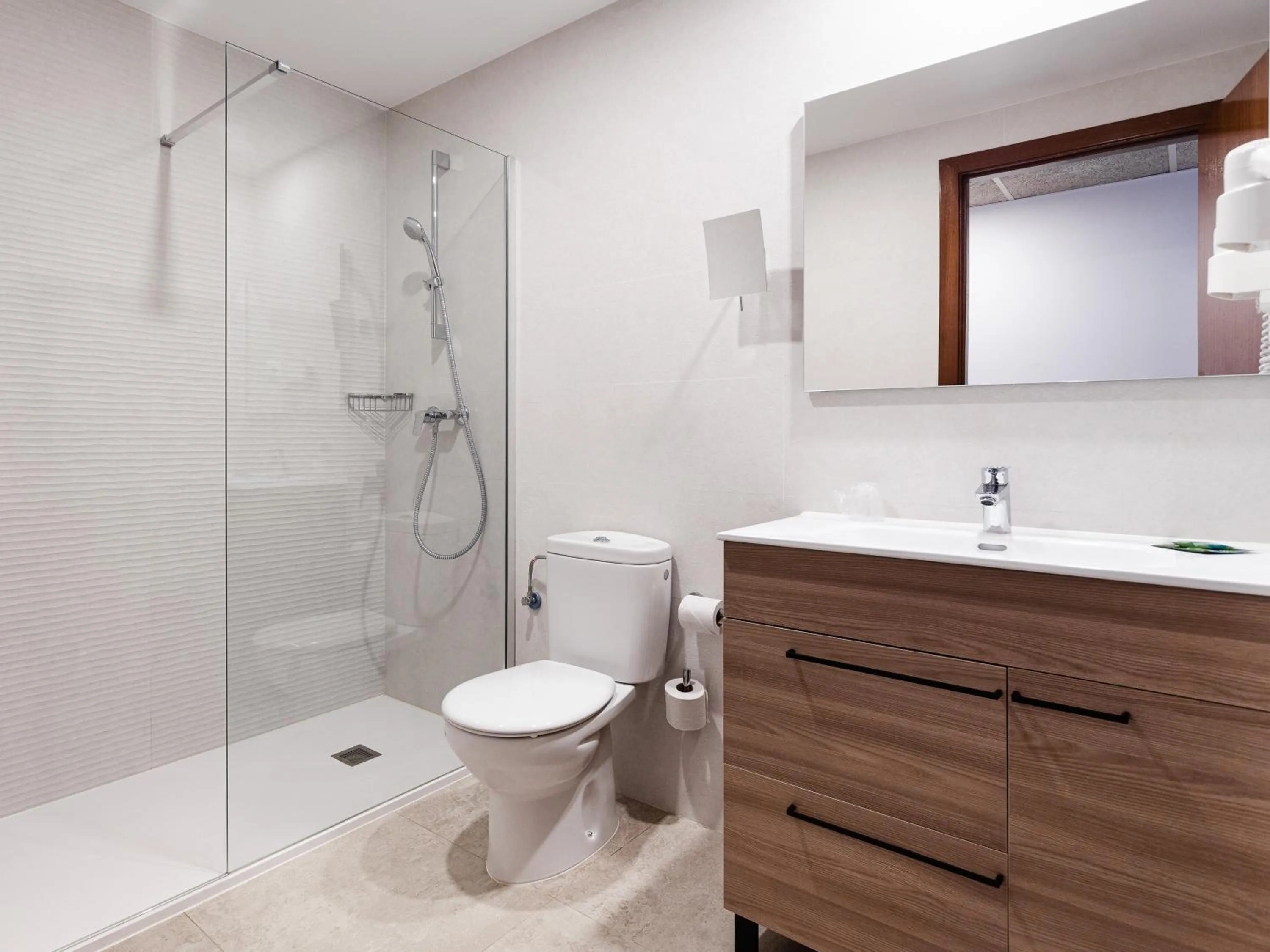 Economy Double Room in Hostal Vila del Mar