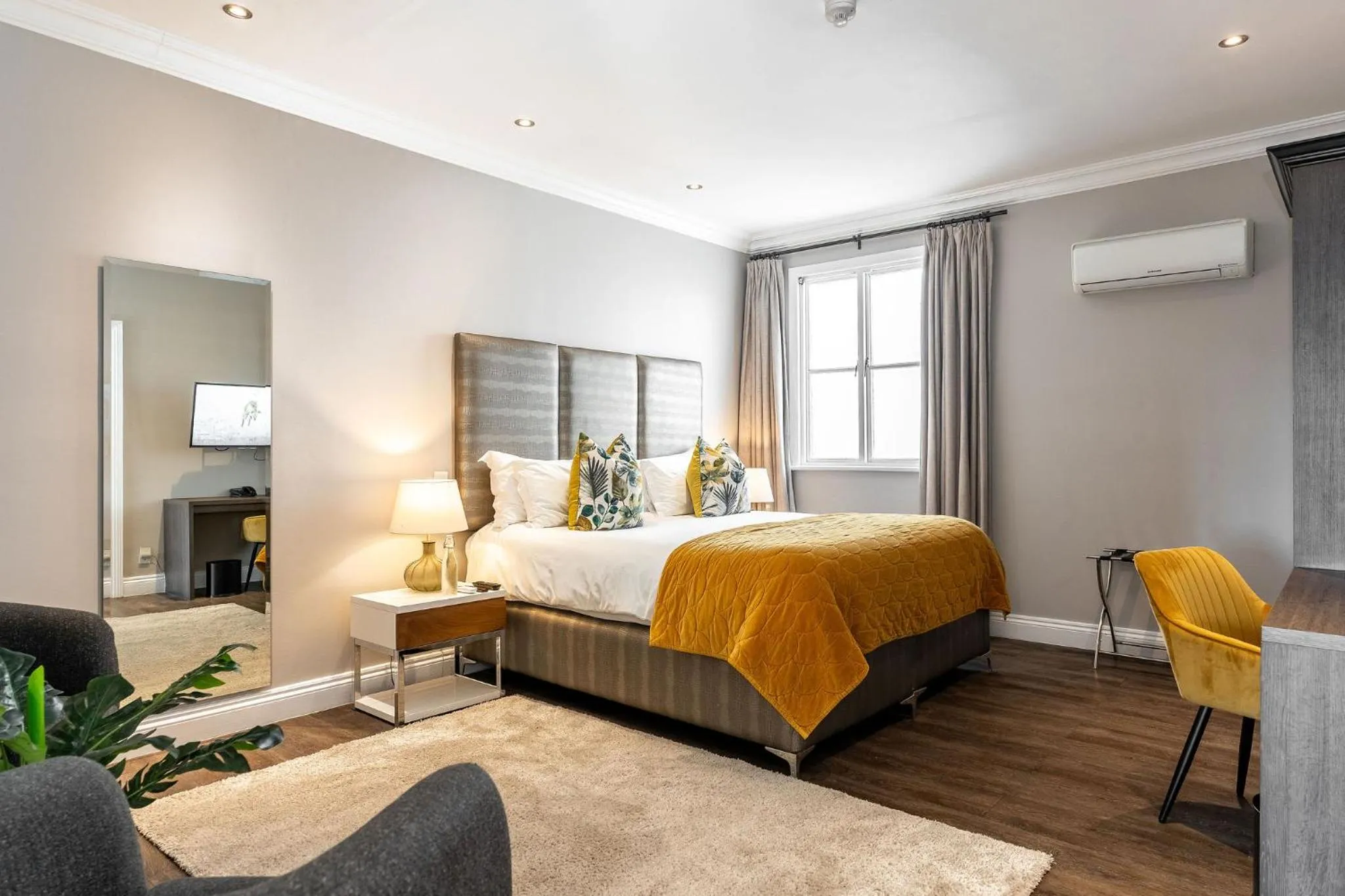 Bedroom, Bed in Cloud 9 Boutique Hotel and Spa