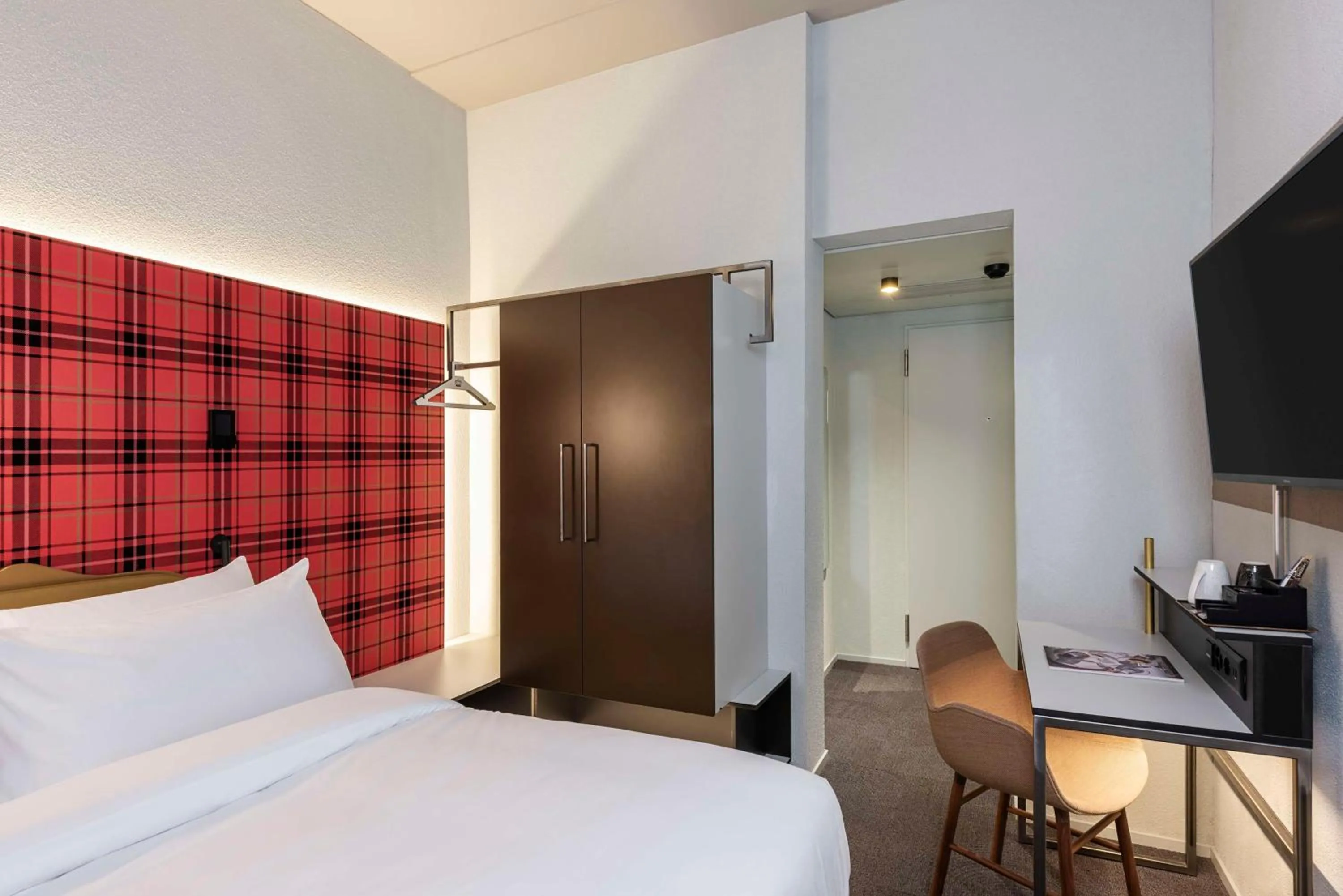 Bedroom, Bed in NH Bern The Bristol