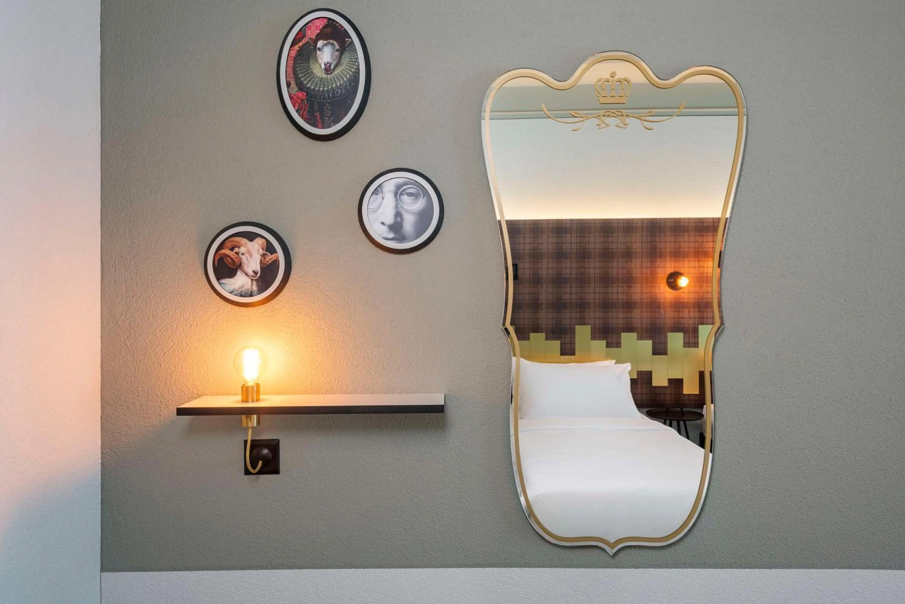 Bedroom in NH Bern The Bristol