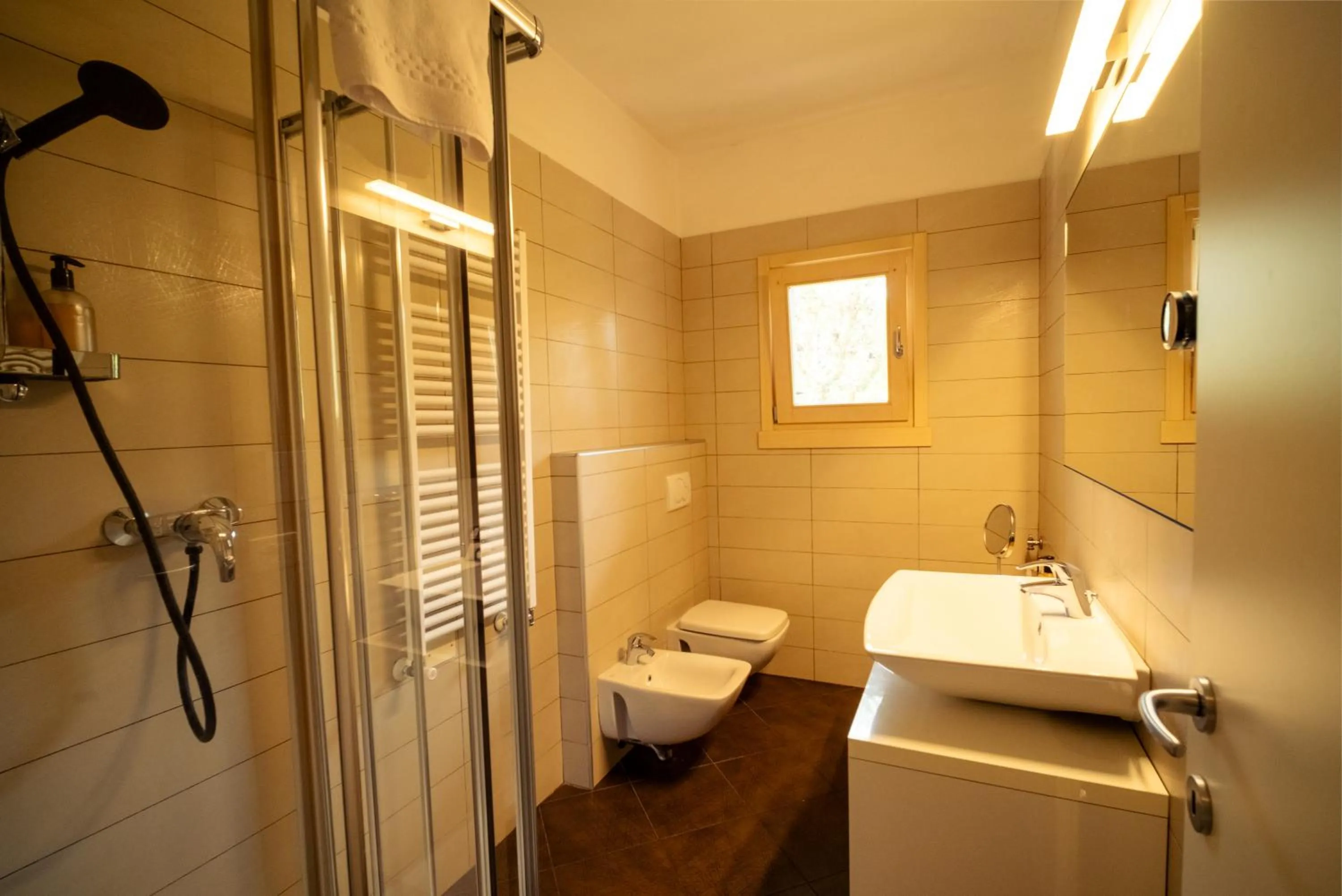 Shower in Acqua Resorts