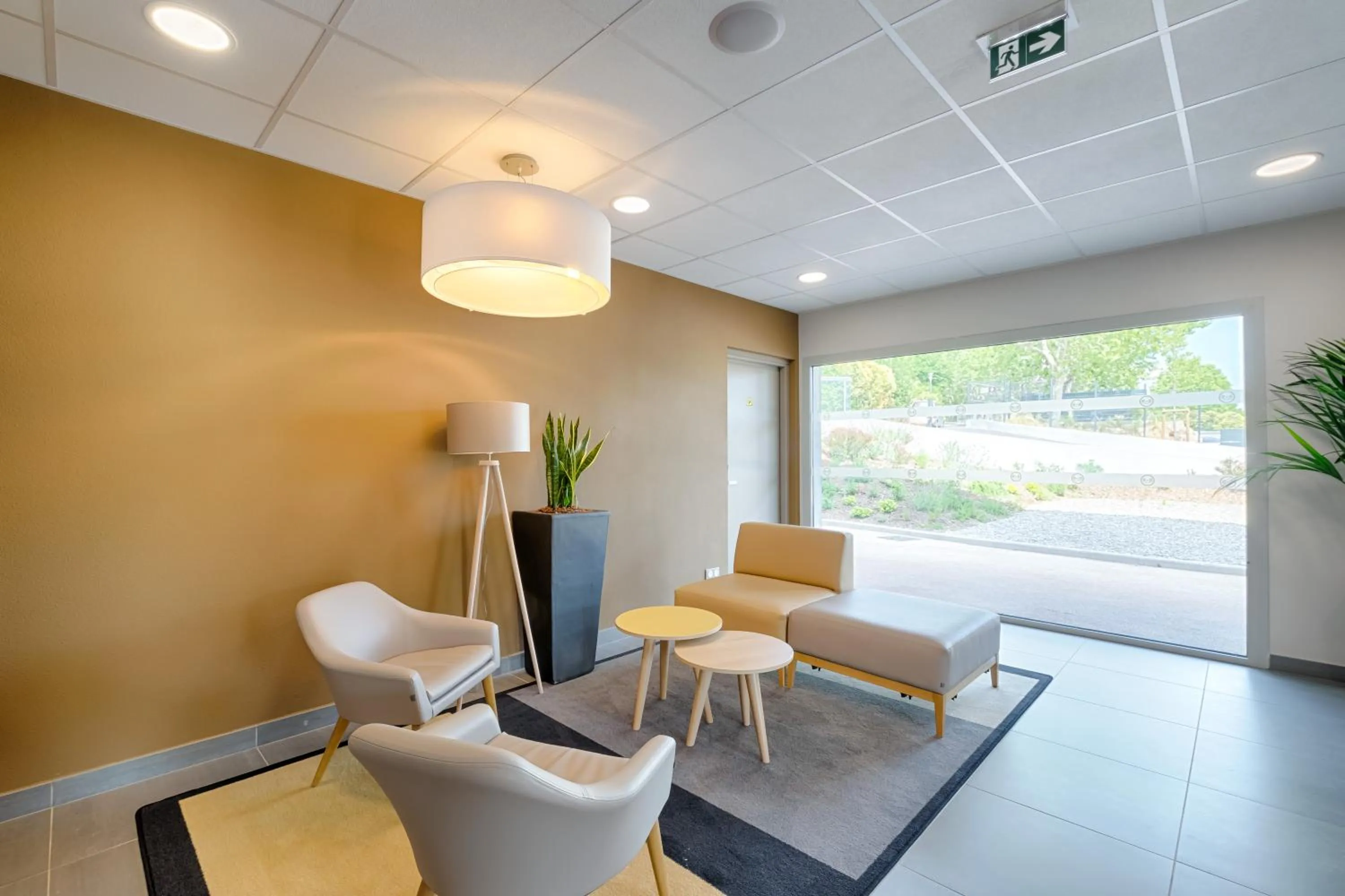 Communal lounge/ TV room in B&B HOTEL Marseille La Valentine St Menet