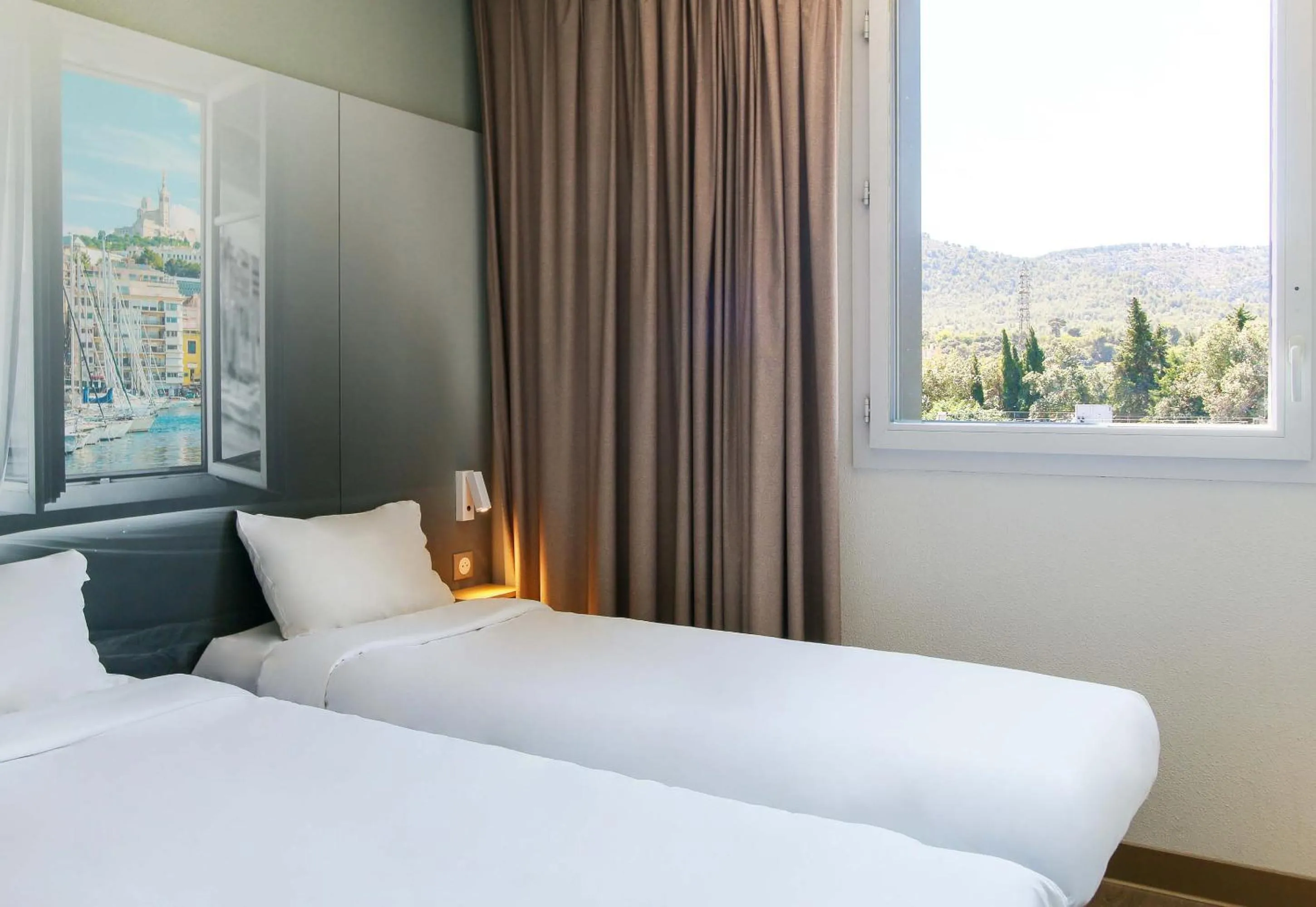 Bedroom, Bed in B&B HOTEL Marseille La Valentine St Menet