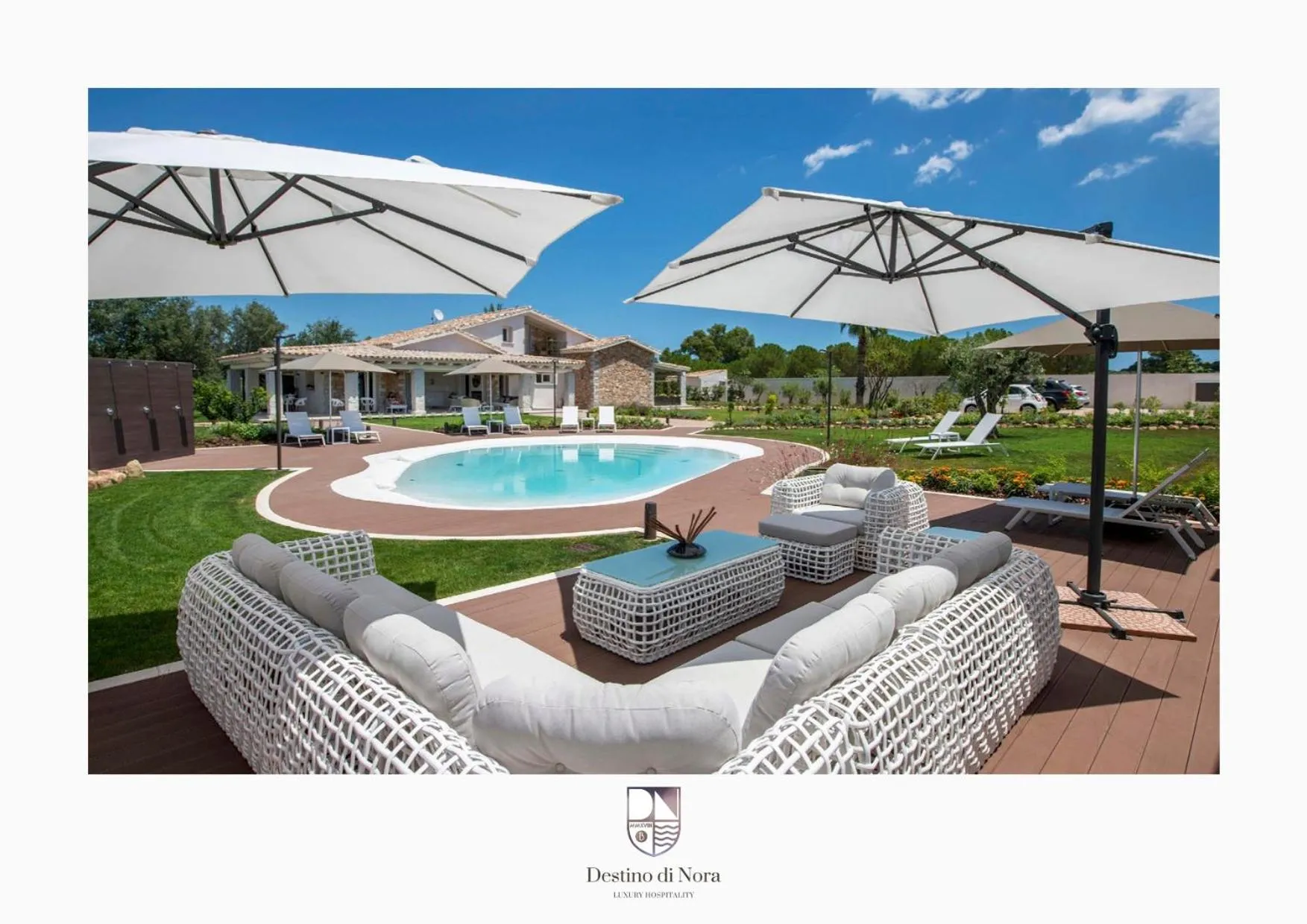 Pool view in Destino di Nora