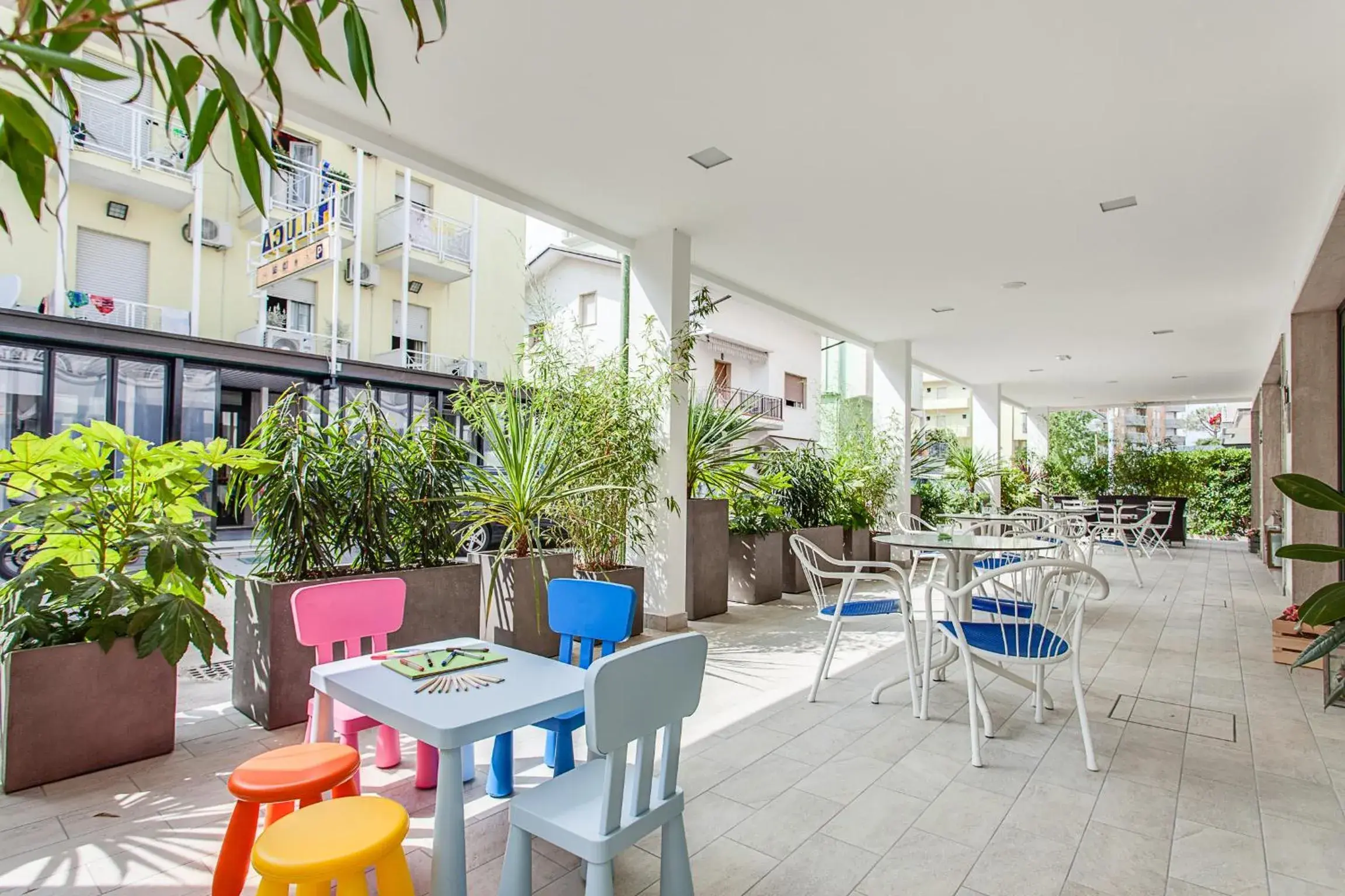 Patio, Restaurant/Places to Eat in Hotel Eugenio