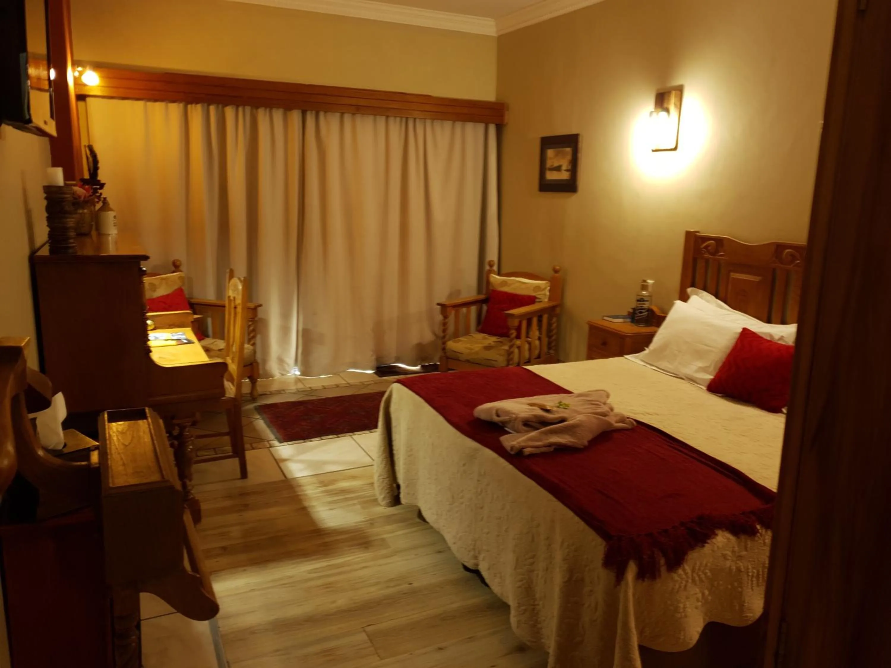 Bedroom, Bed in Belurana River Manor