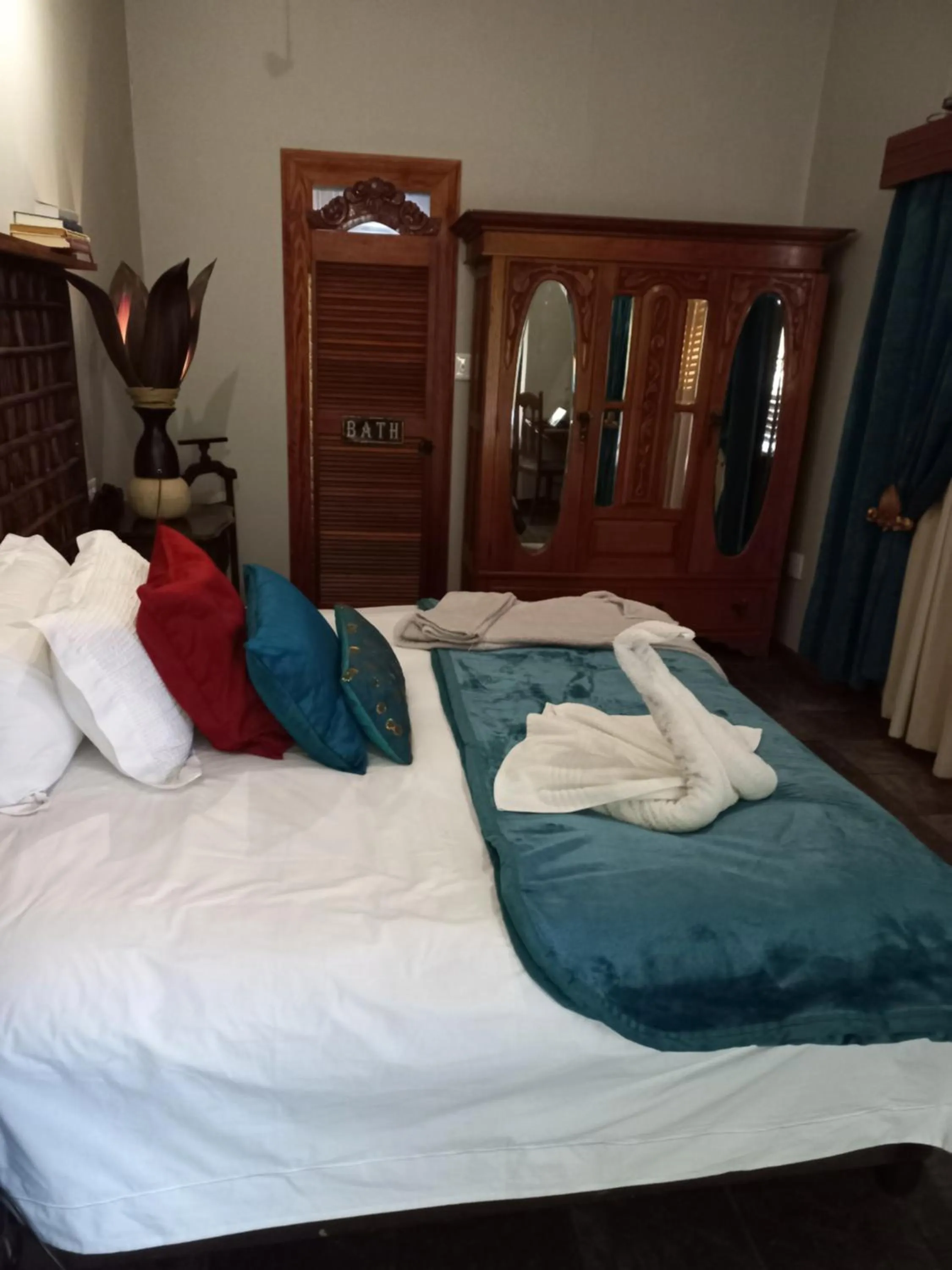 Bed in Belurana River Manor