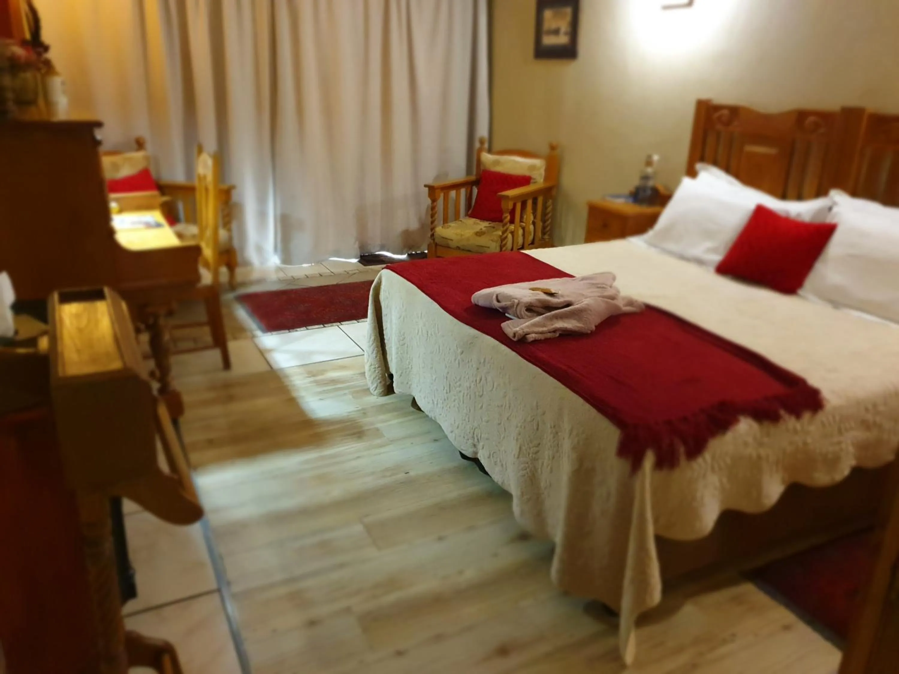 Bedroom, Bed in Belurana River Manor