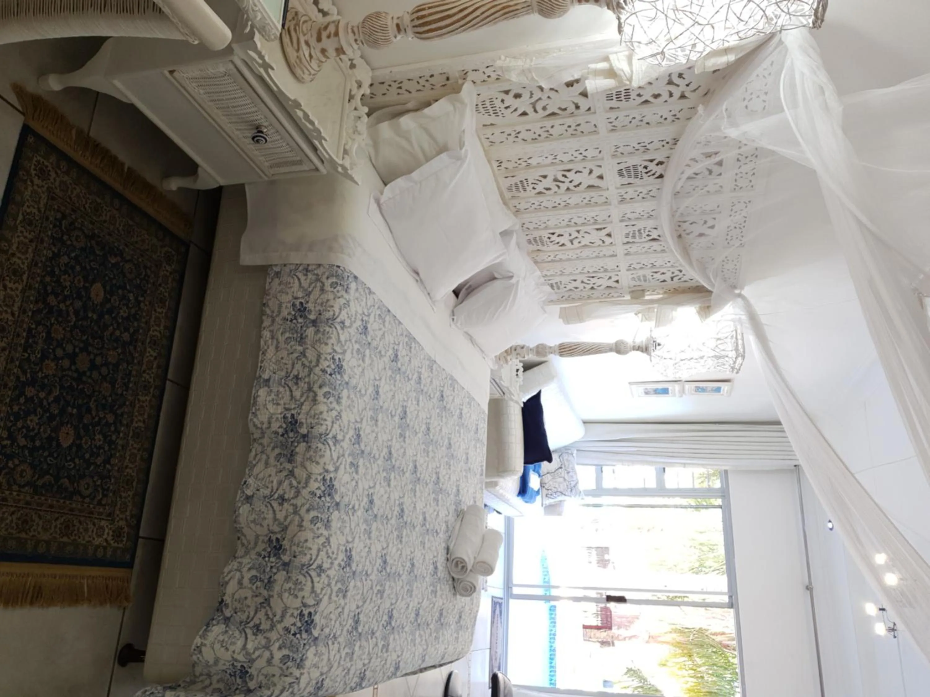 Belurana River Manor