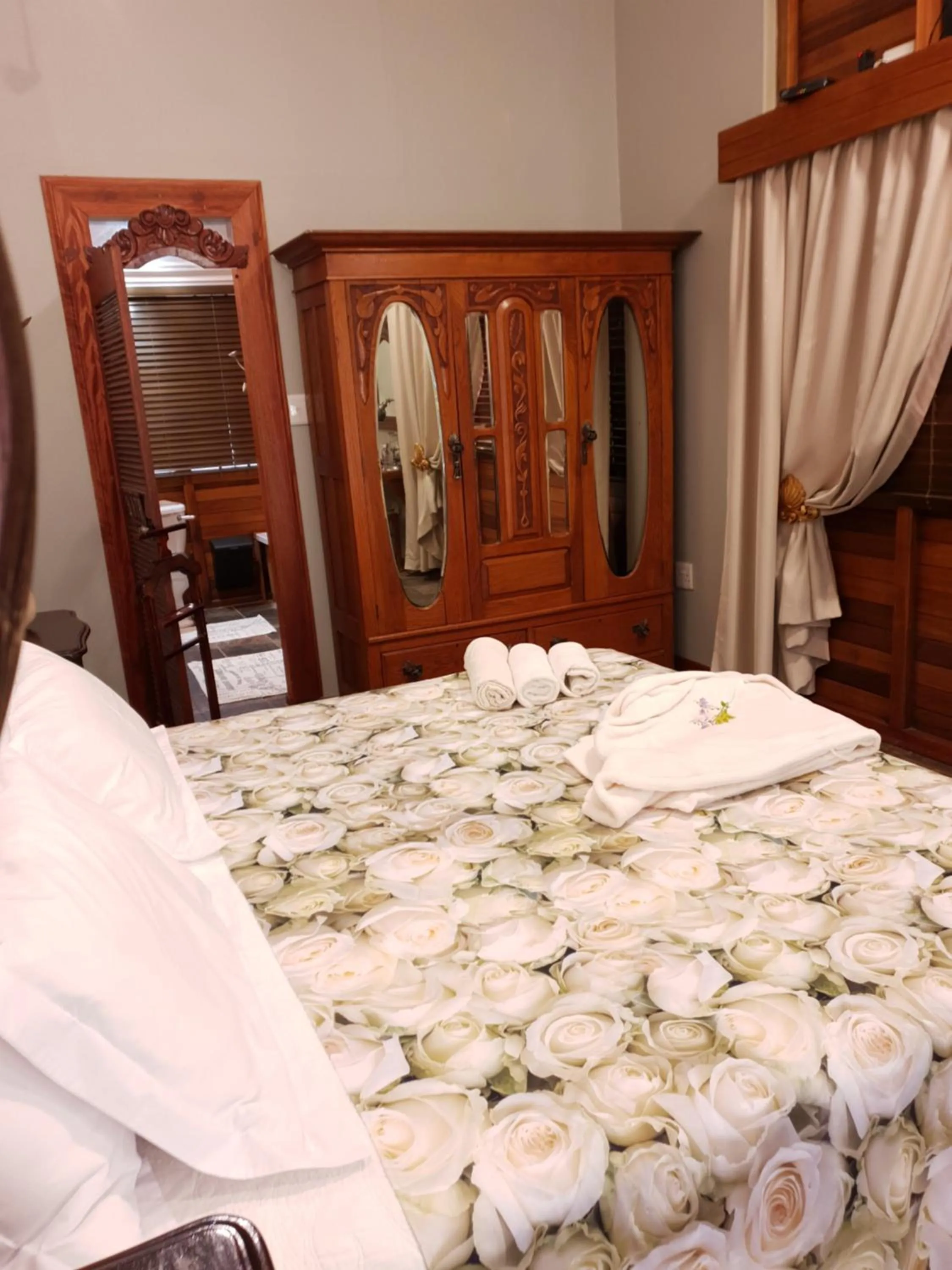 Bed in Belurana River Manor