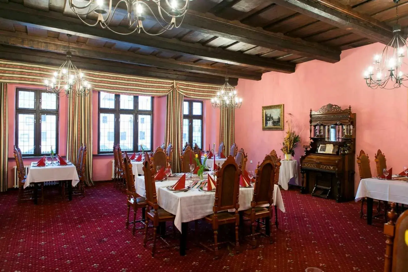 Restaurant/places to eat in Hotel Zlaty Andel Restaurant/places to eat in Hotel Zlaty Andel