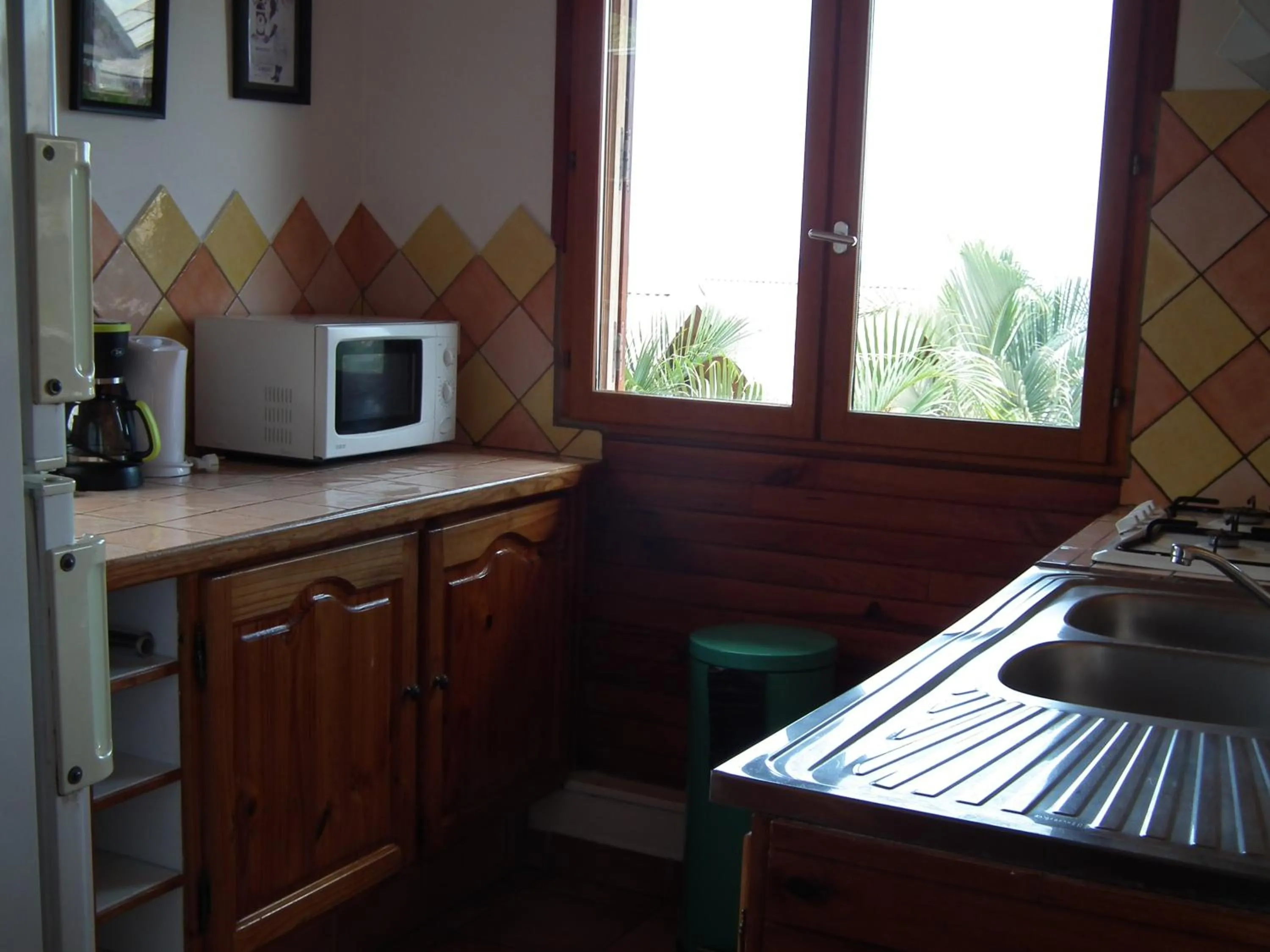 Kitchen or kitchenette in Le Cardinal des Grands Bleus