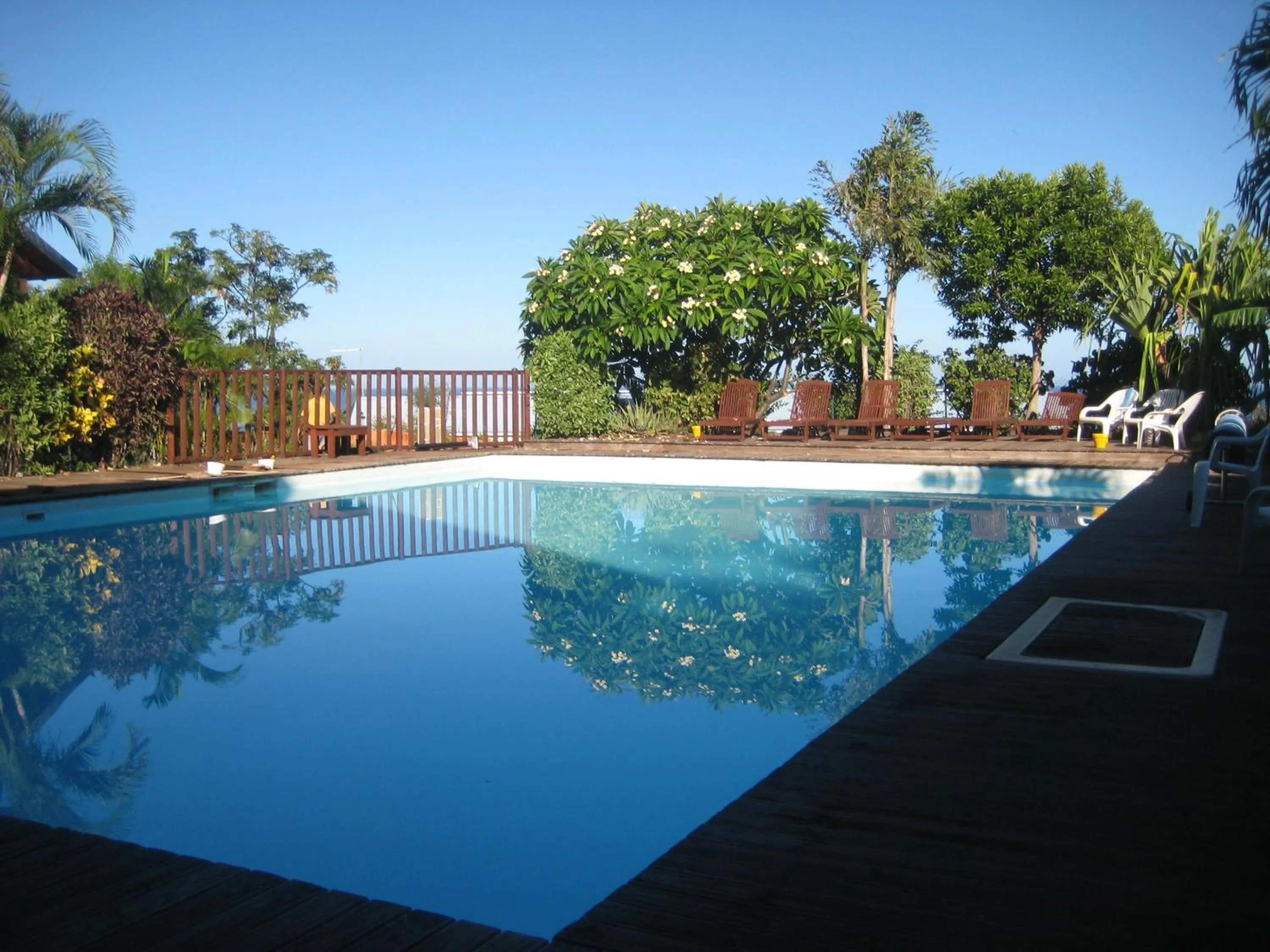 Pool view in Le Cardinal des Grands Bleus