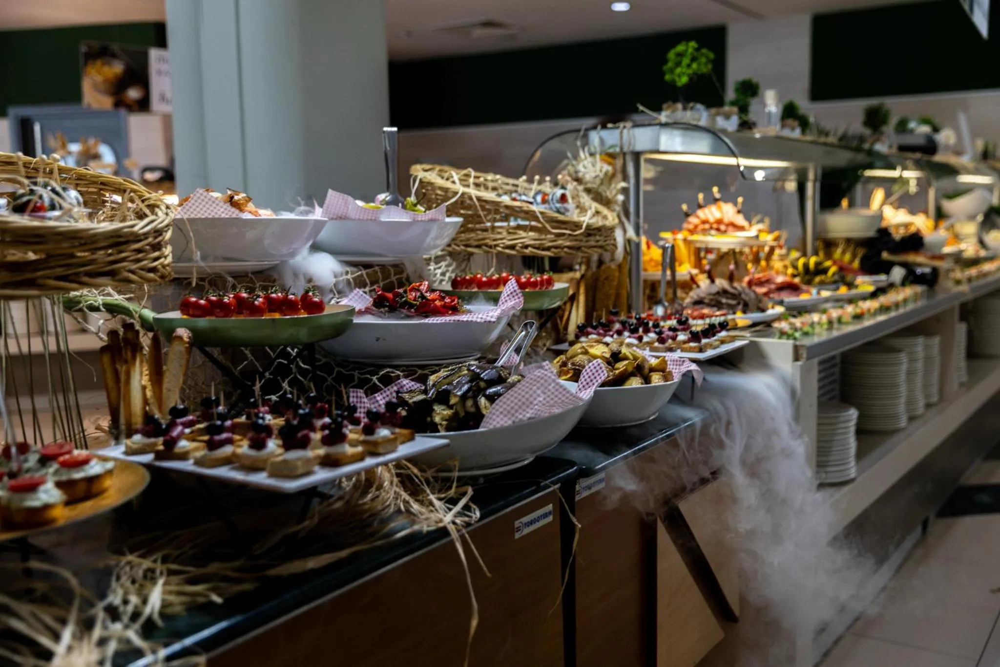 Food and drinks in MPM Hotel Kalina Garden - All Inclusive