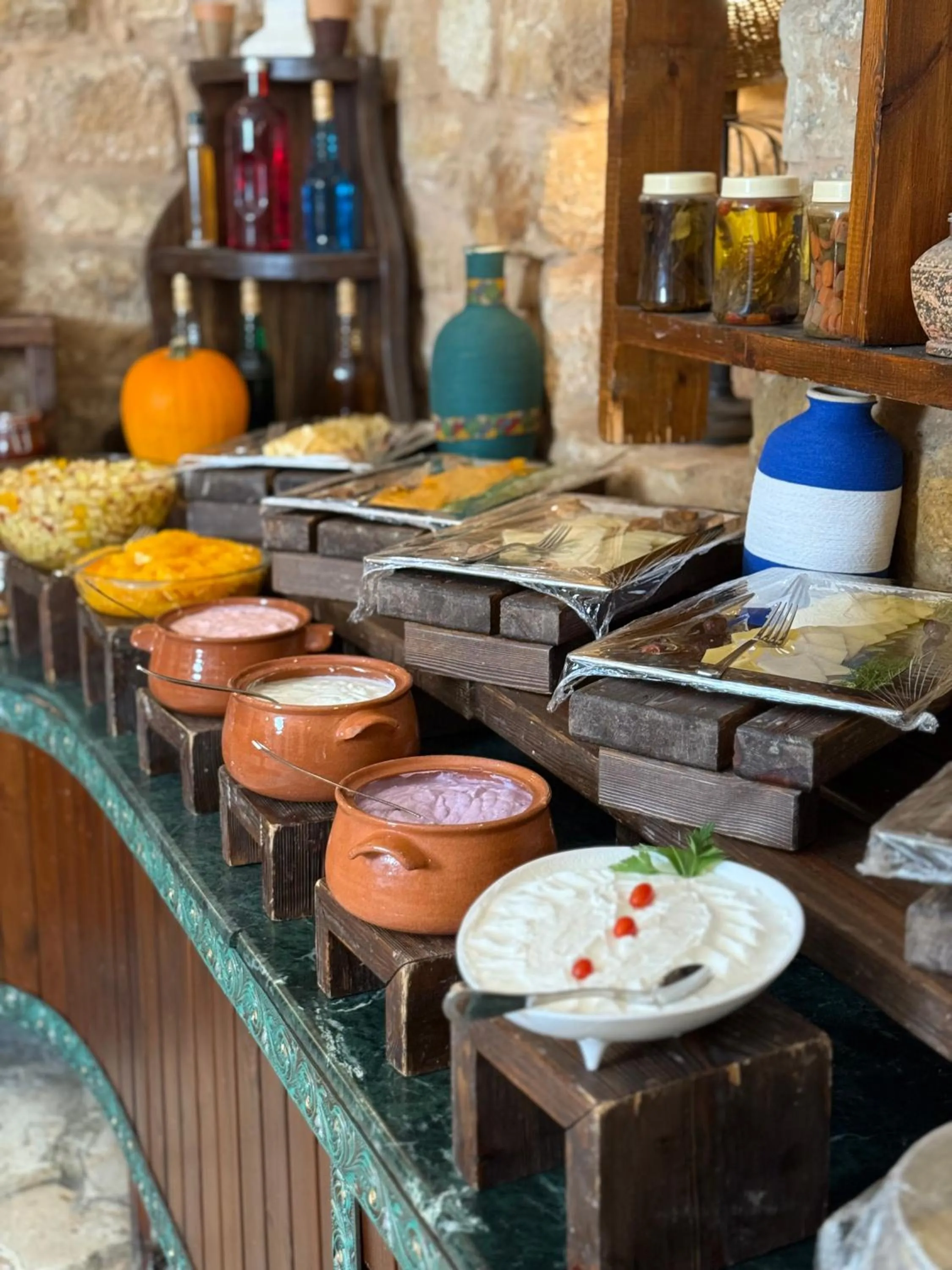 Food and drinks in Hayat Zaman Hotel And Resort Petra