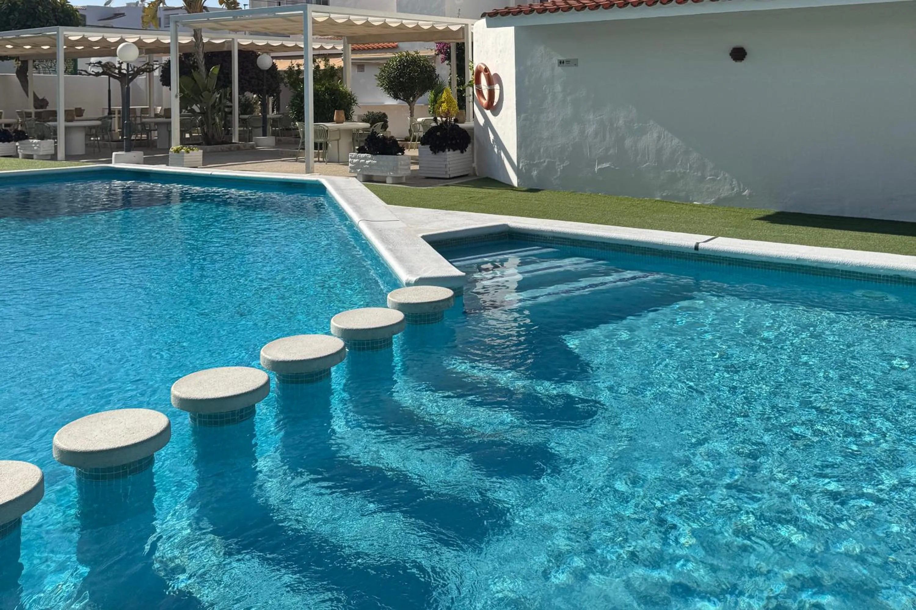 Swimming pool in Casual Bahía Ibiza