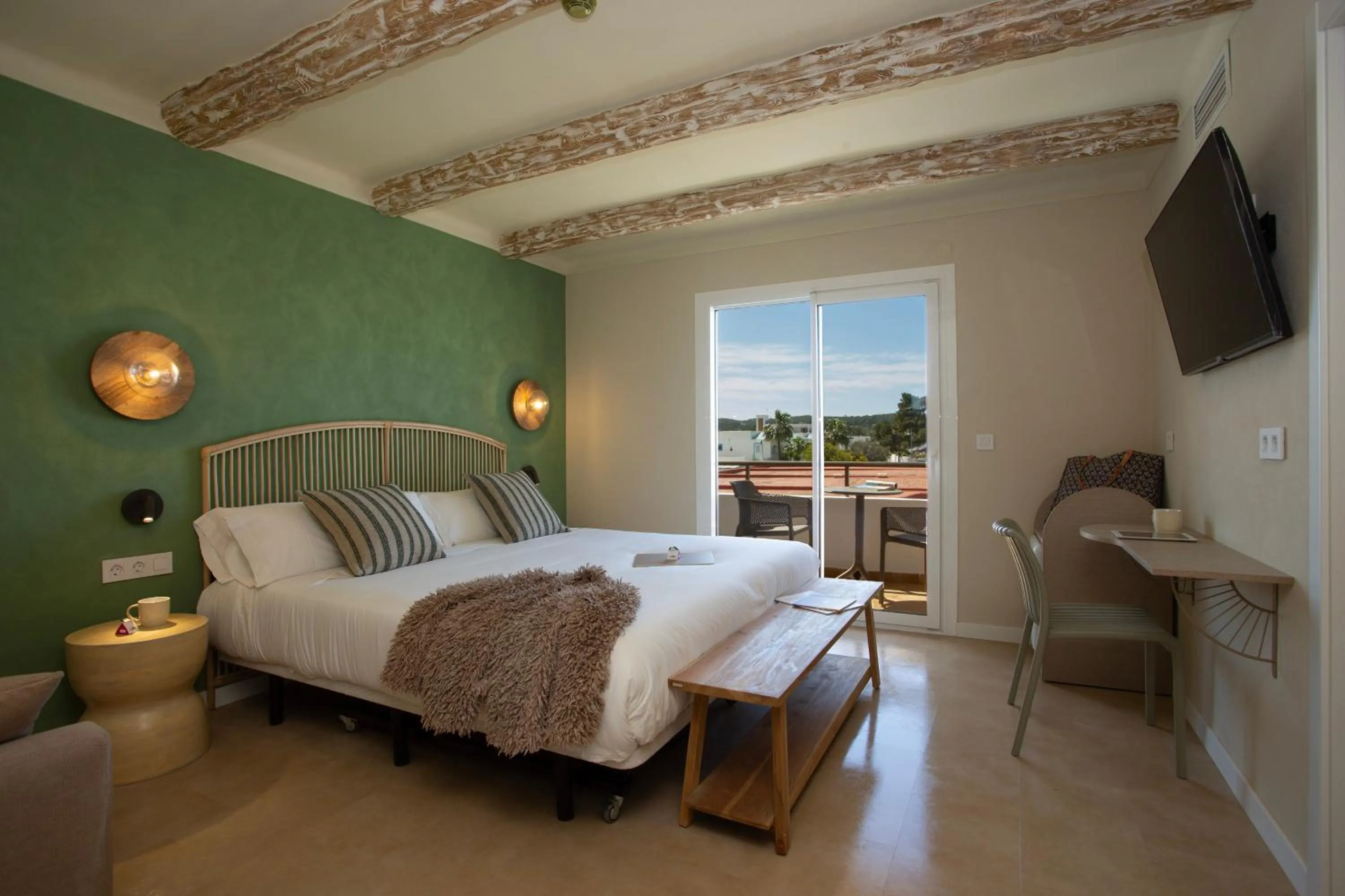 Photo of the whole room, Bed in Casual Bahía Ibiza
