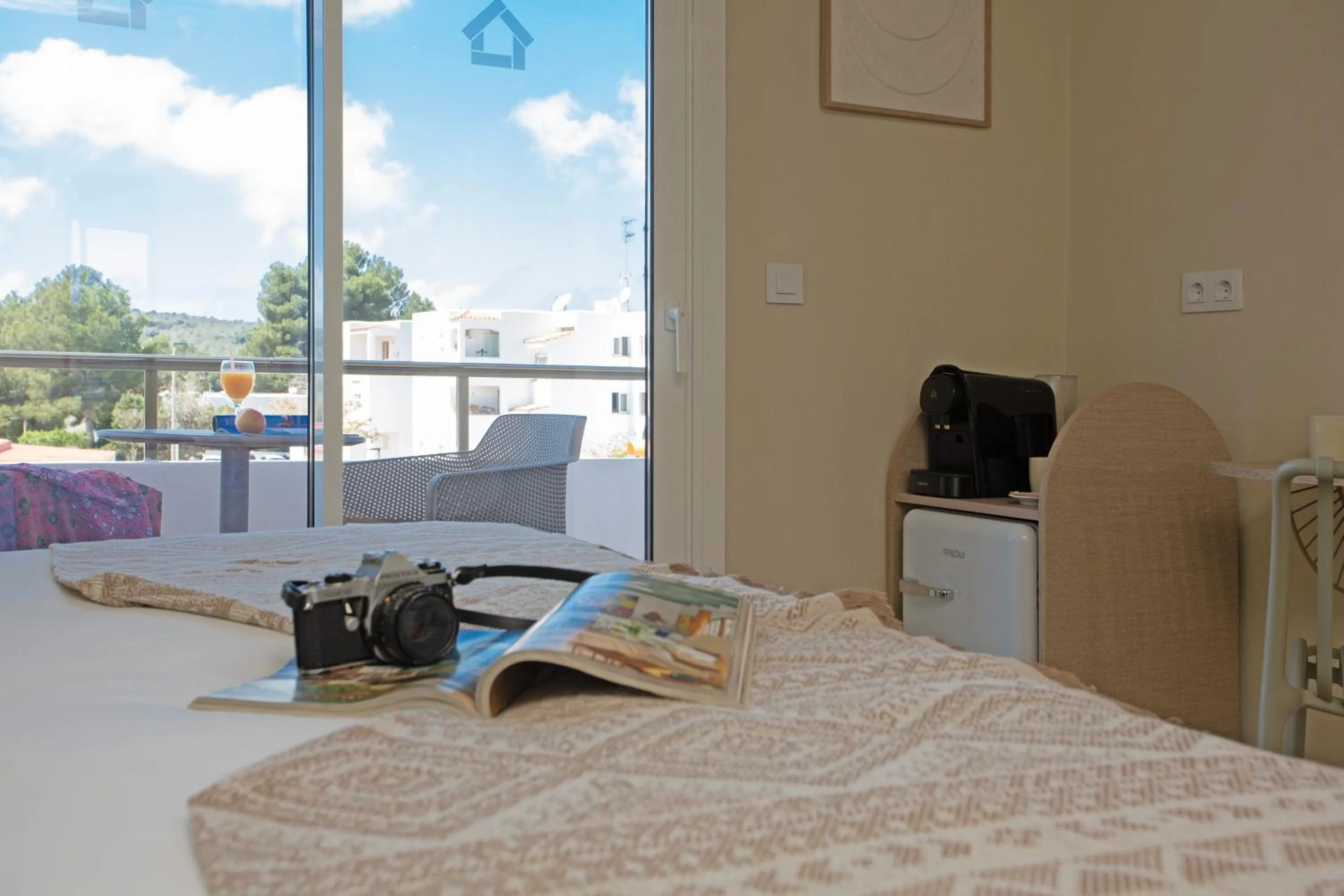 Photo of the whole room in Casual Bahía Ibiza