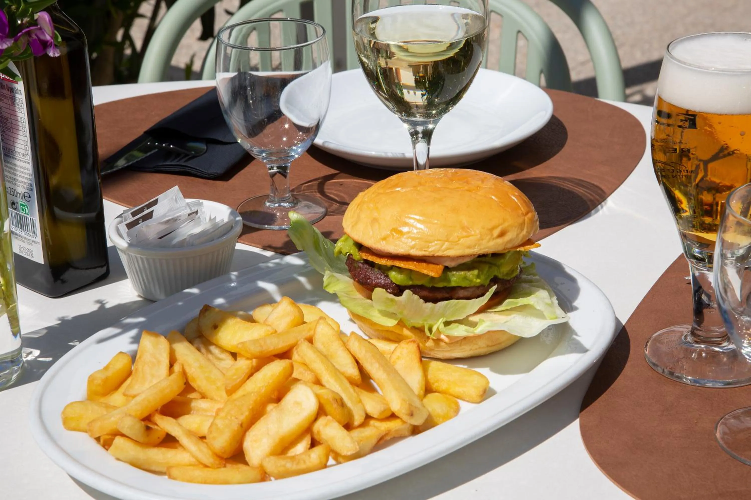 Food and drinks in Casual Bahía Ibiza