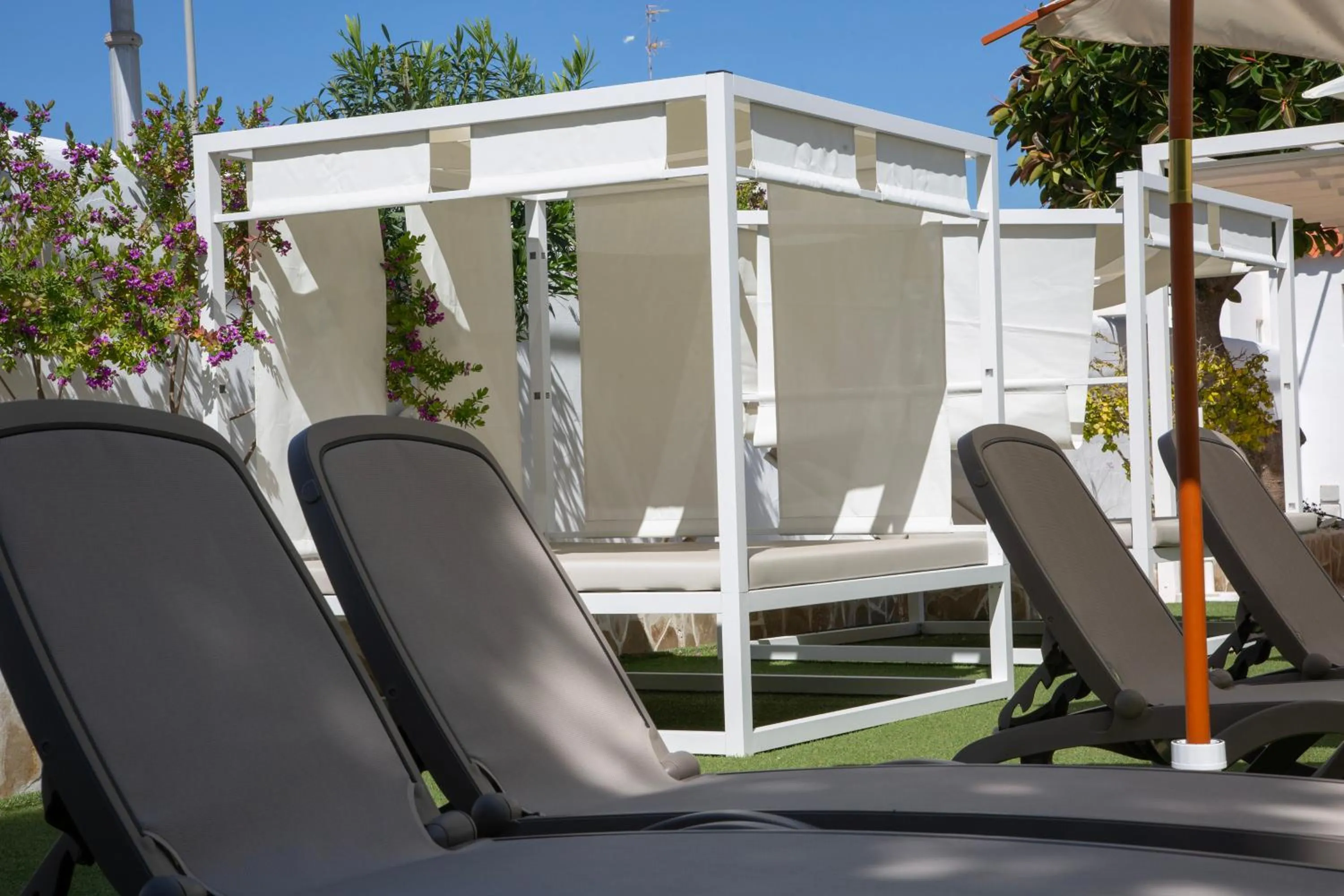 sunbed in Casual Bahía Ibiza