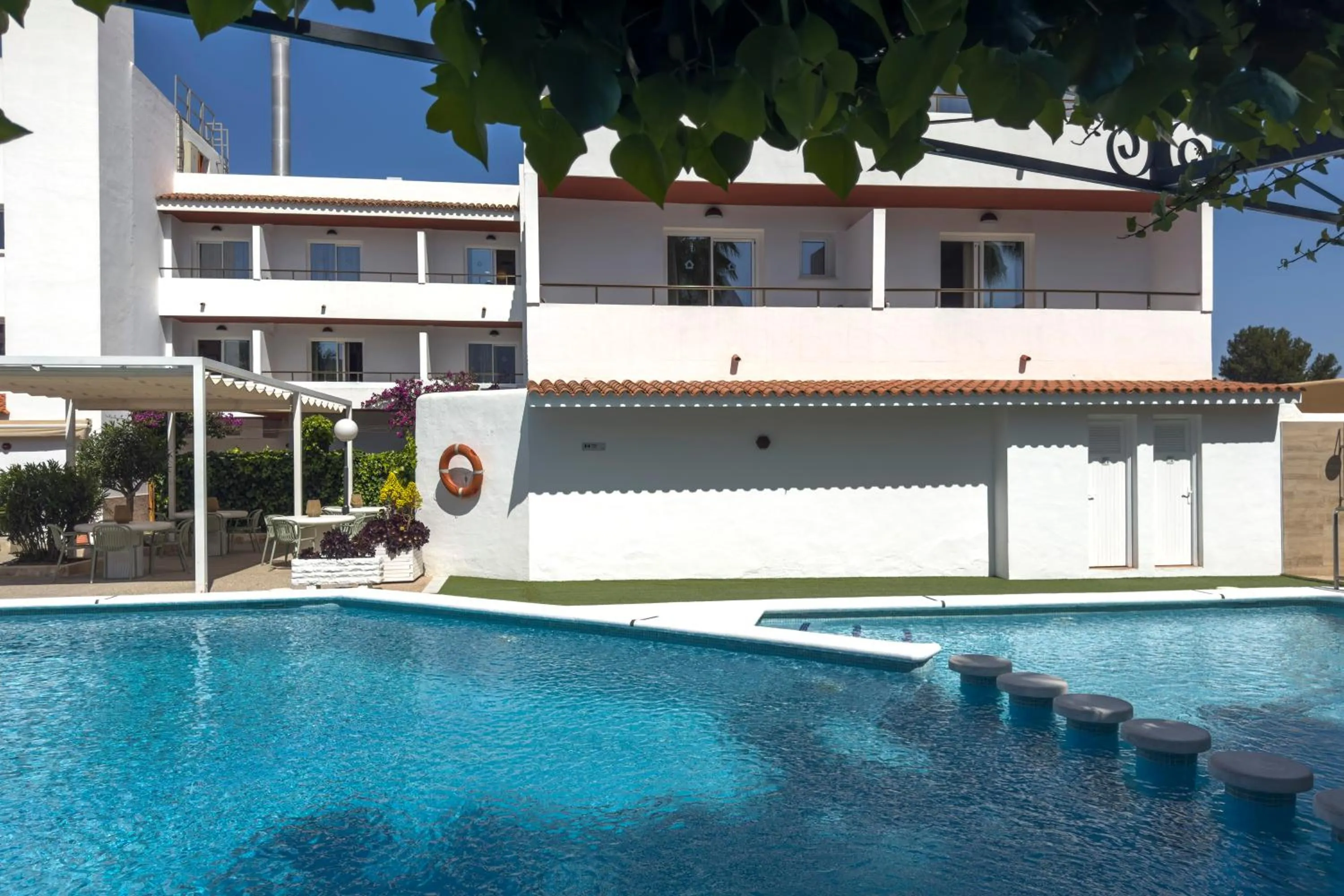 Pool view in Casual Bahía Ibiza