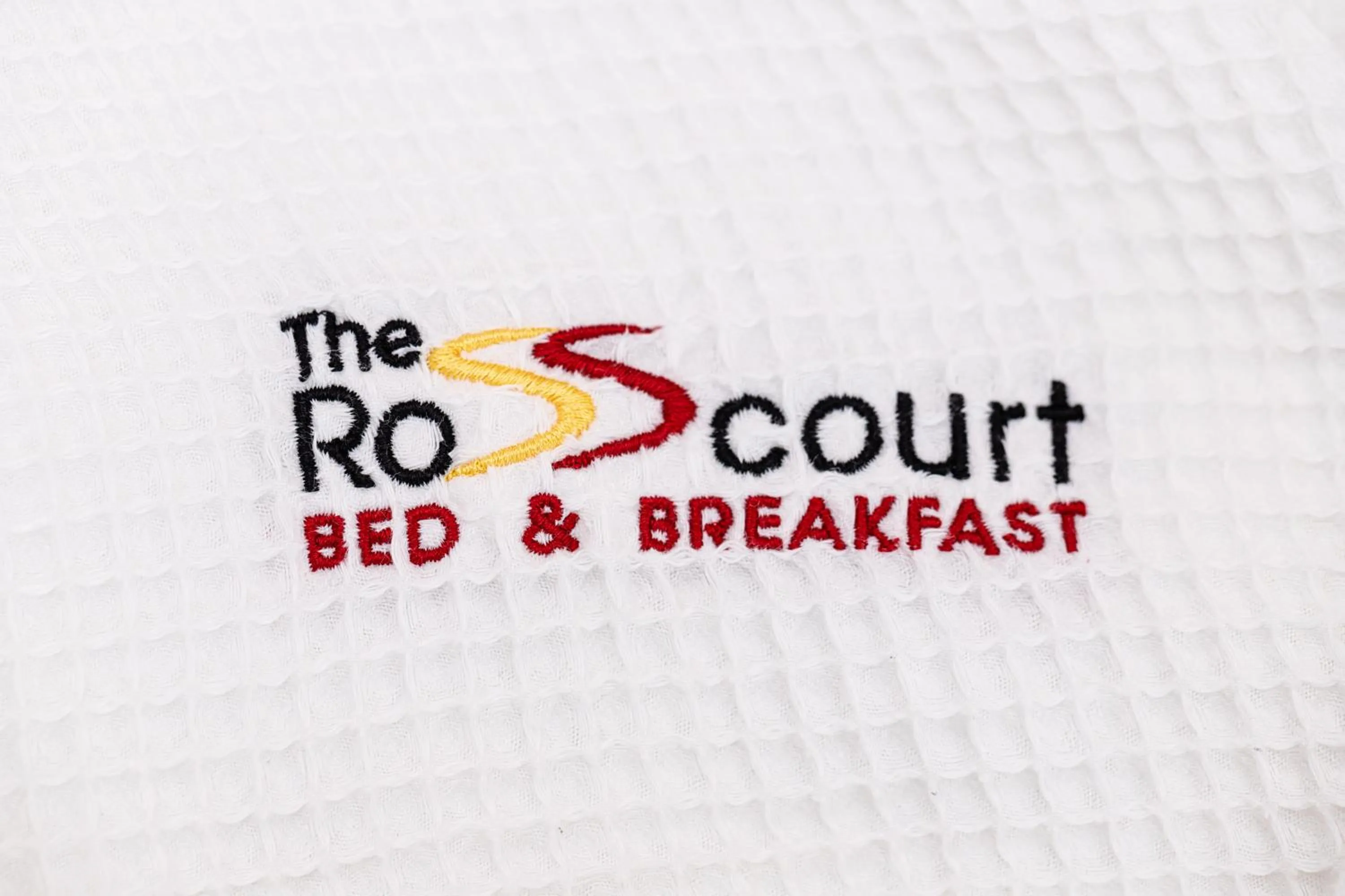 Logo/Certificate/Sign, Bed in The Rosscourt