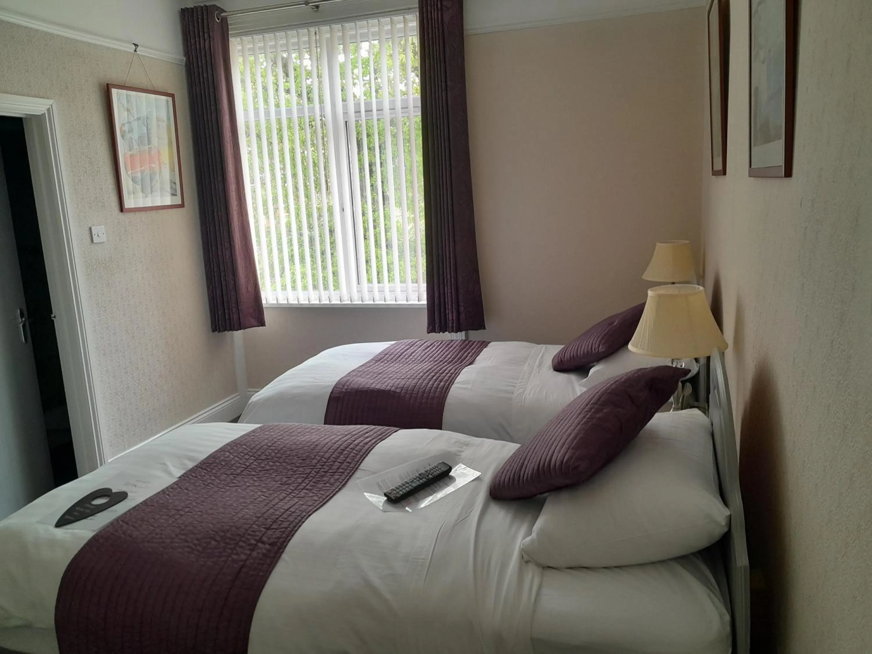 Bedroom, Bed in The Rosscourt