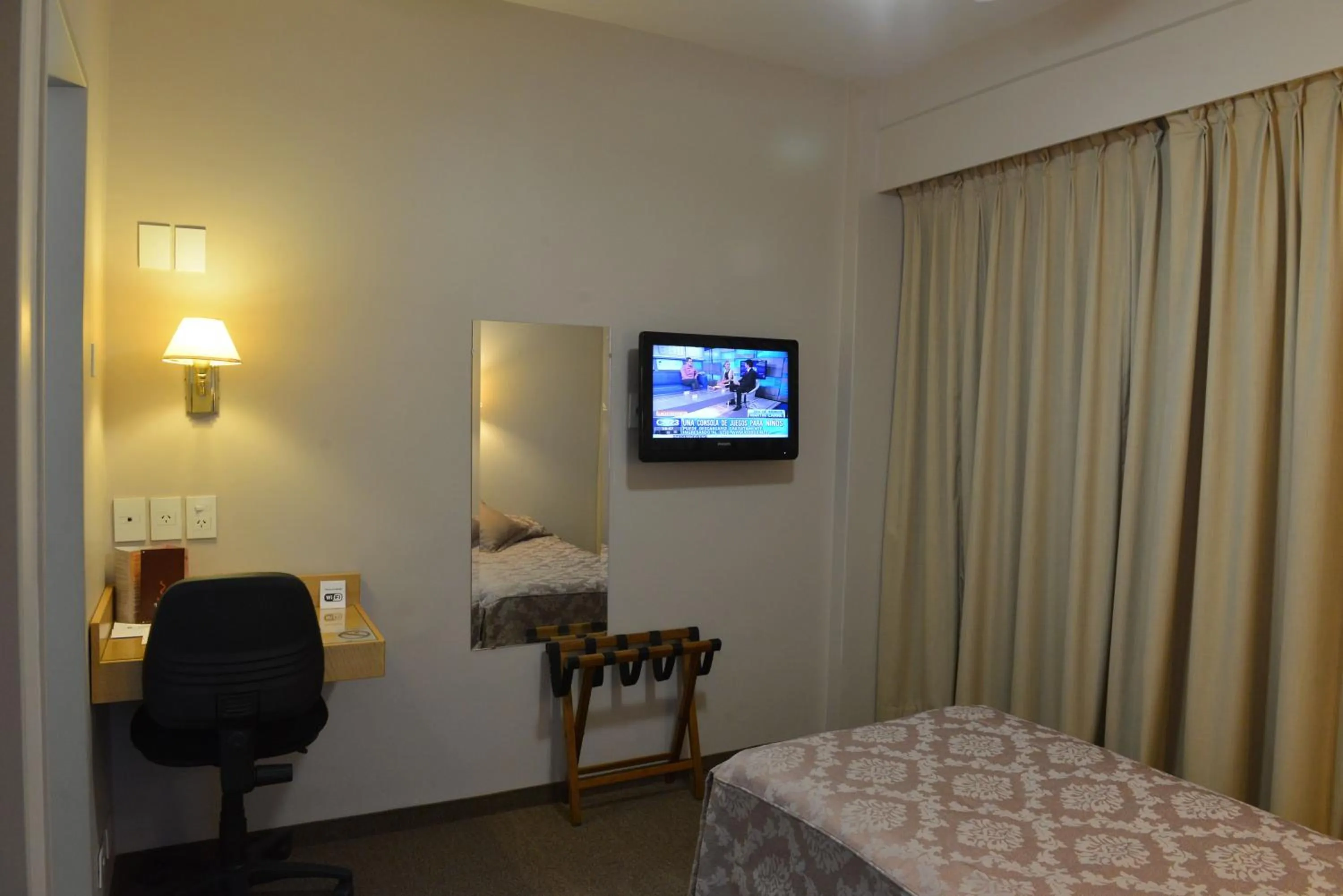 Bed in Comodoro Hotel