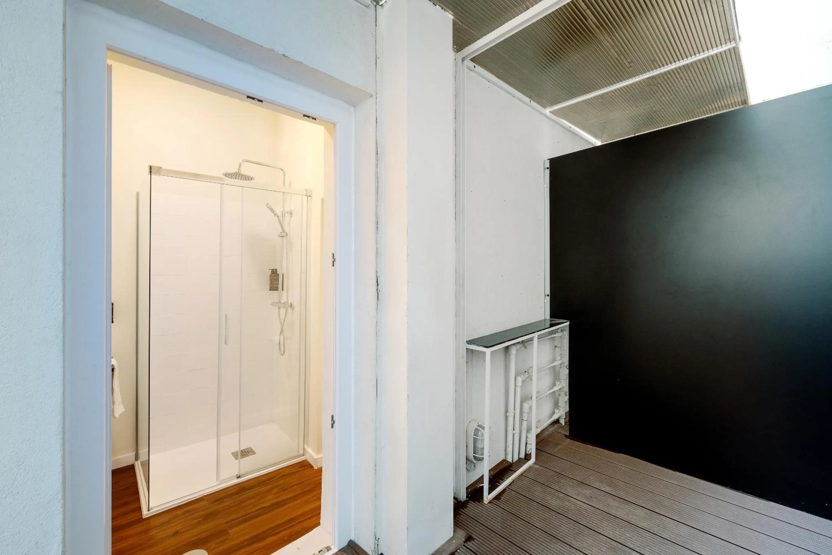 Patio in Cosme Apartments by Olala Homes