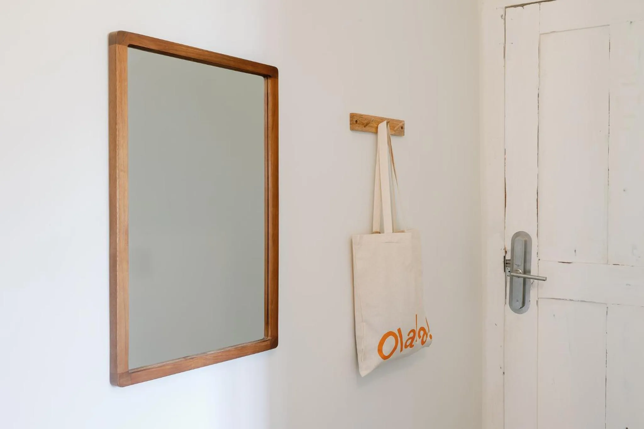 Living room in Cosme Apartments by Olala Homes