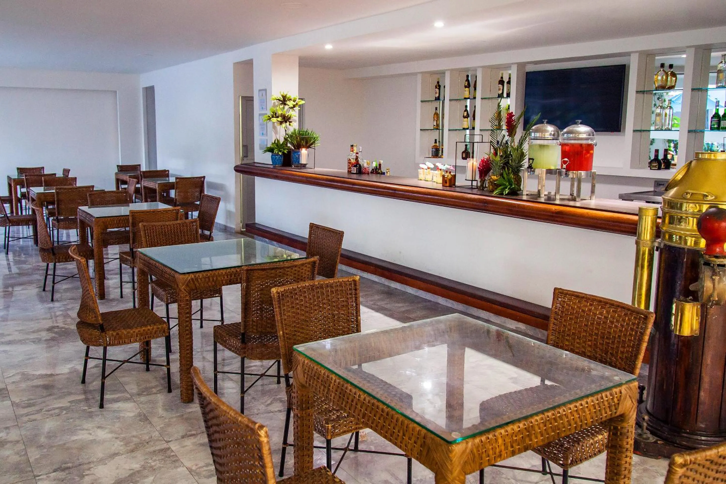 Lounge or bar in Sol Caribe San Andrés All Inclusive