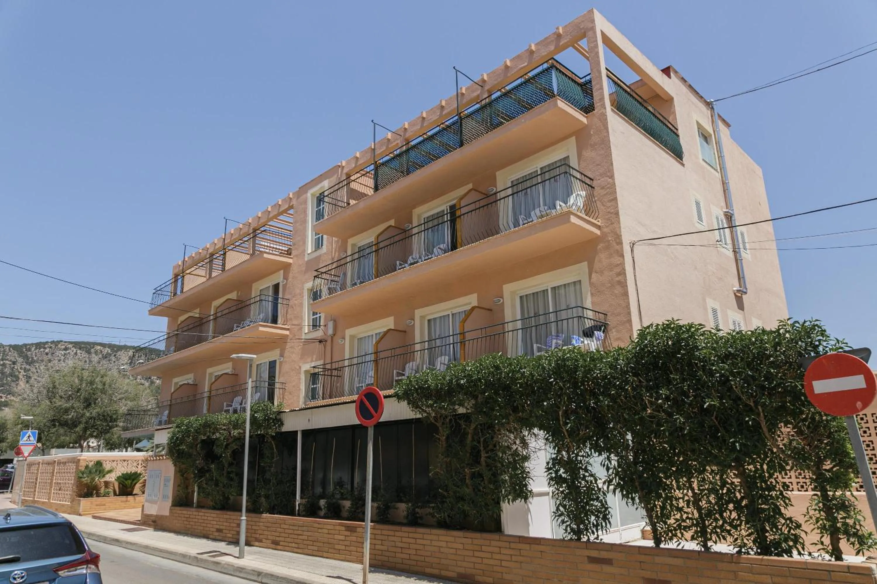 Property building in Hotel Gabarda