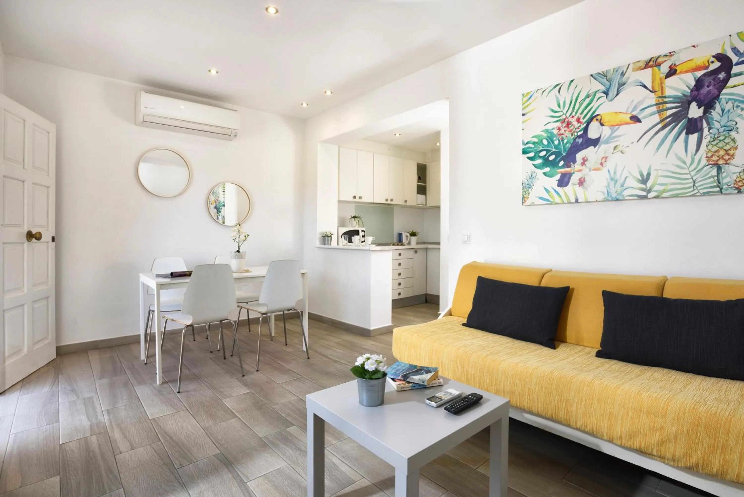 Photo of the whole room in Naika Studios & Apartments