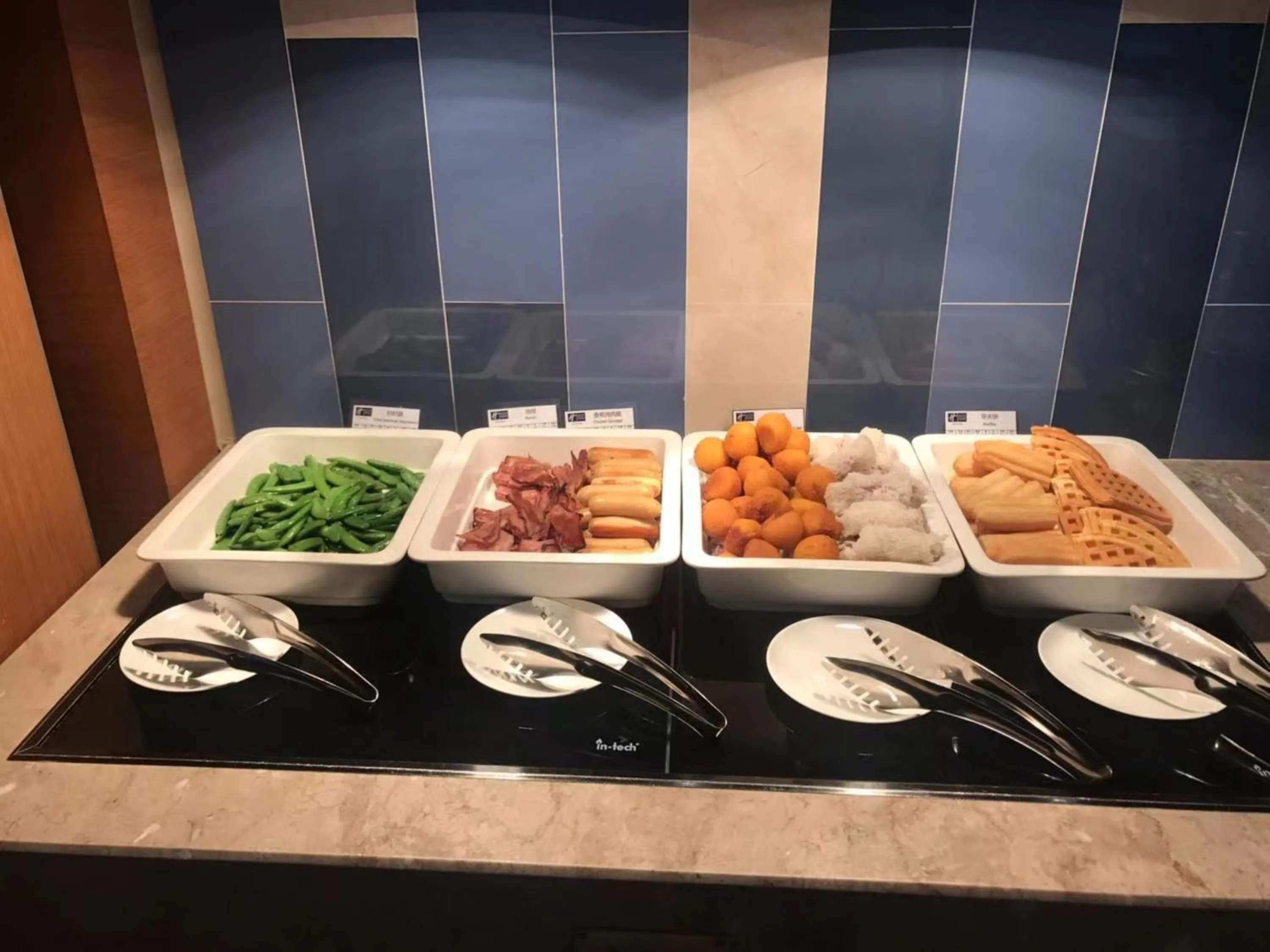 Breakfast in Holiday Inn Express Fuzhou Downtown by IHG