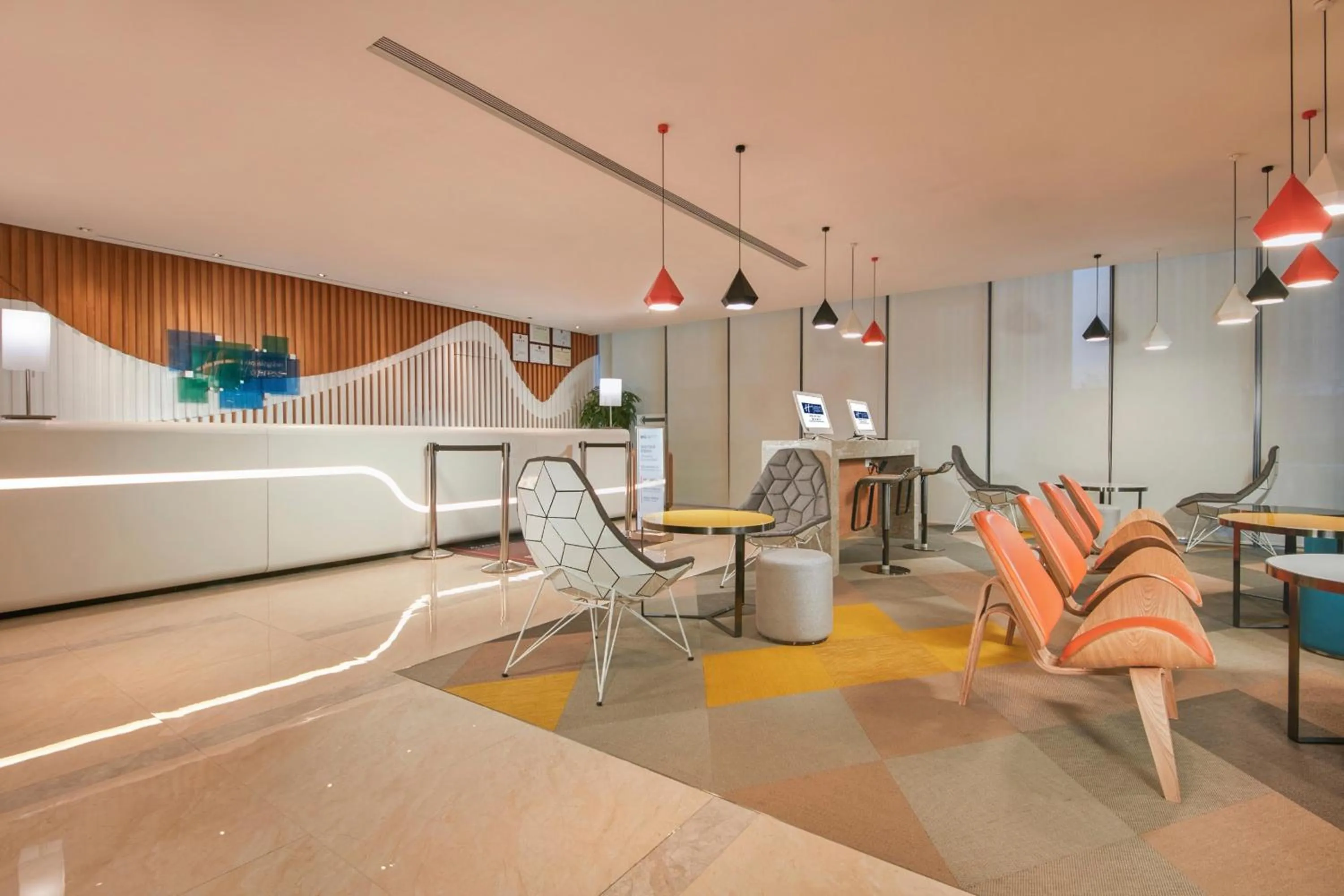 Property building in Holiday Inn Express Fuzhou Downtown by IHG