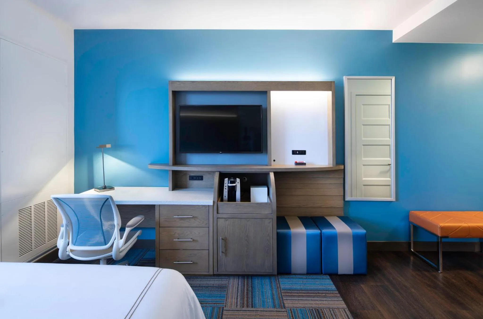 Bedroom, Bed in EVEN Hotel Miami - Airport by IHG