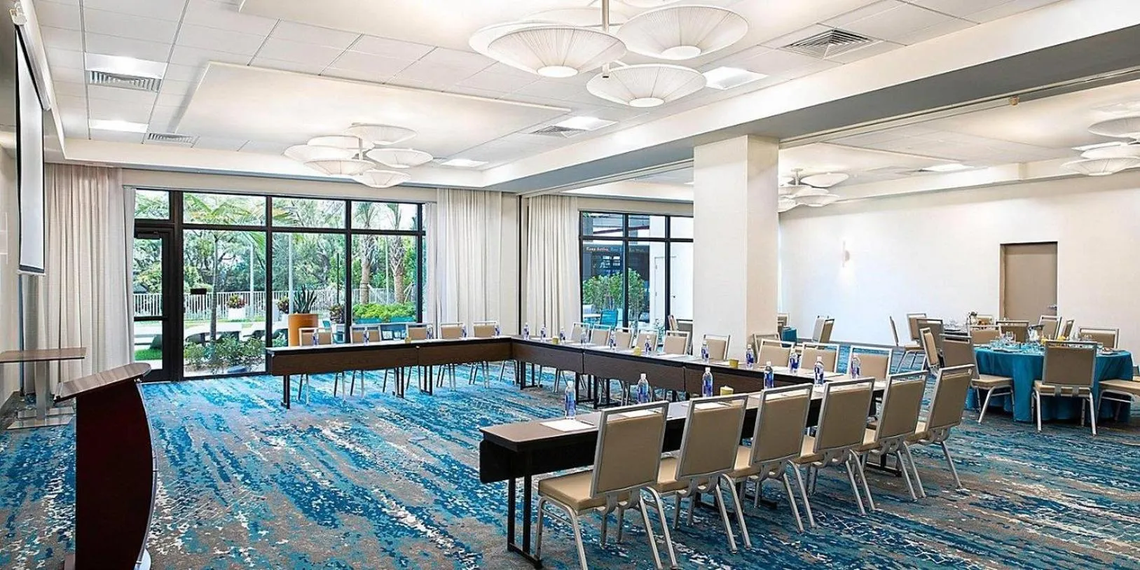 Meeting/conference room in EVEN Hotel Miami - Airport by IHG