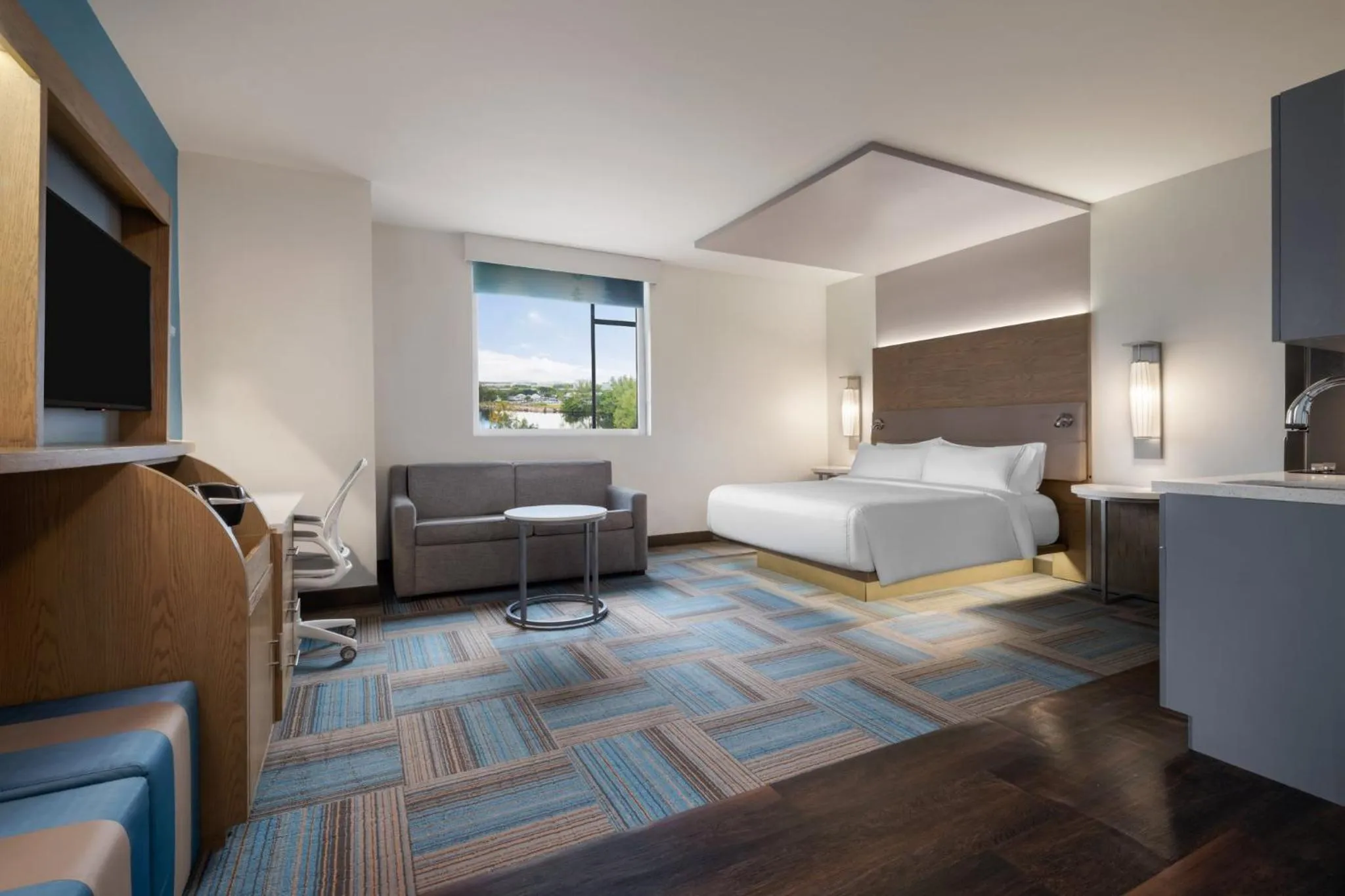 Photo of the whole room, Bed in EVEN Hotel Miami - Airport by IHG