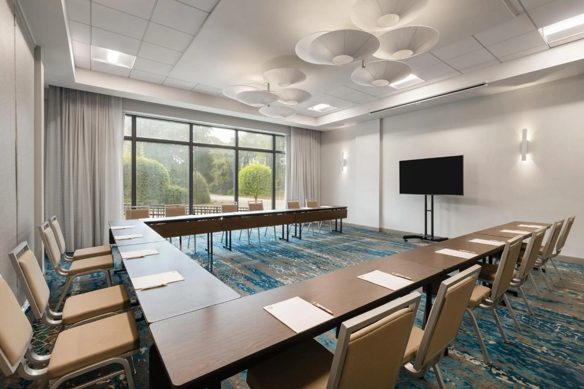 Meeting/conference room in EVEN Hotel Miami - Airport by IHG