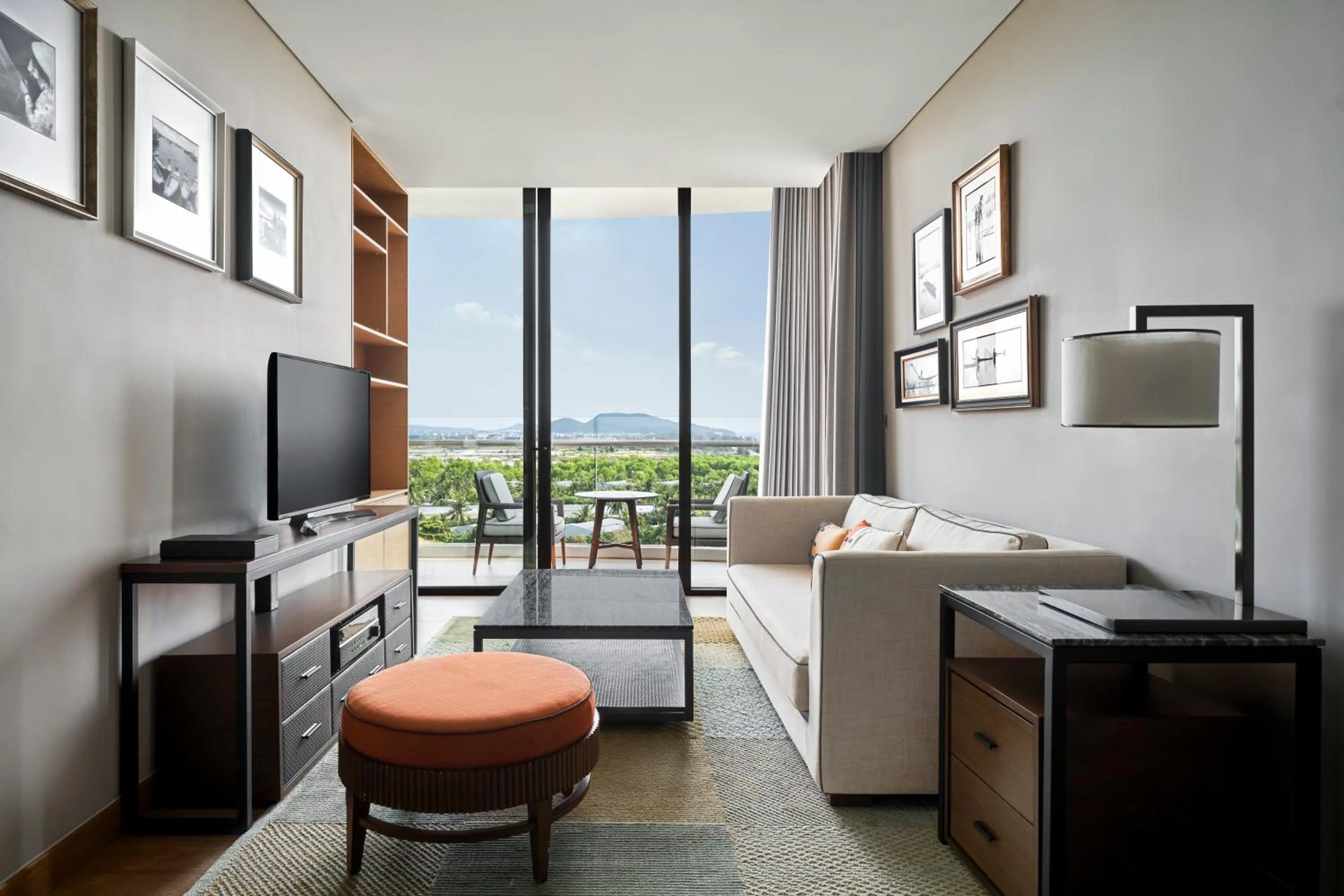 Living room in InterContinental Phu Quoc Long Beach Resort by IHG