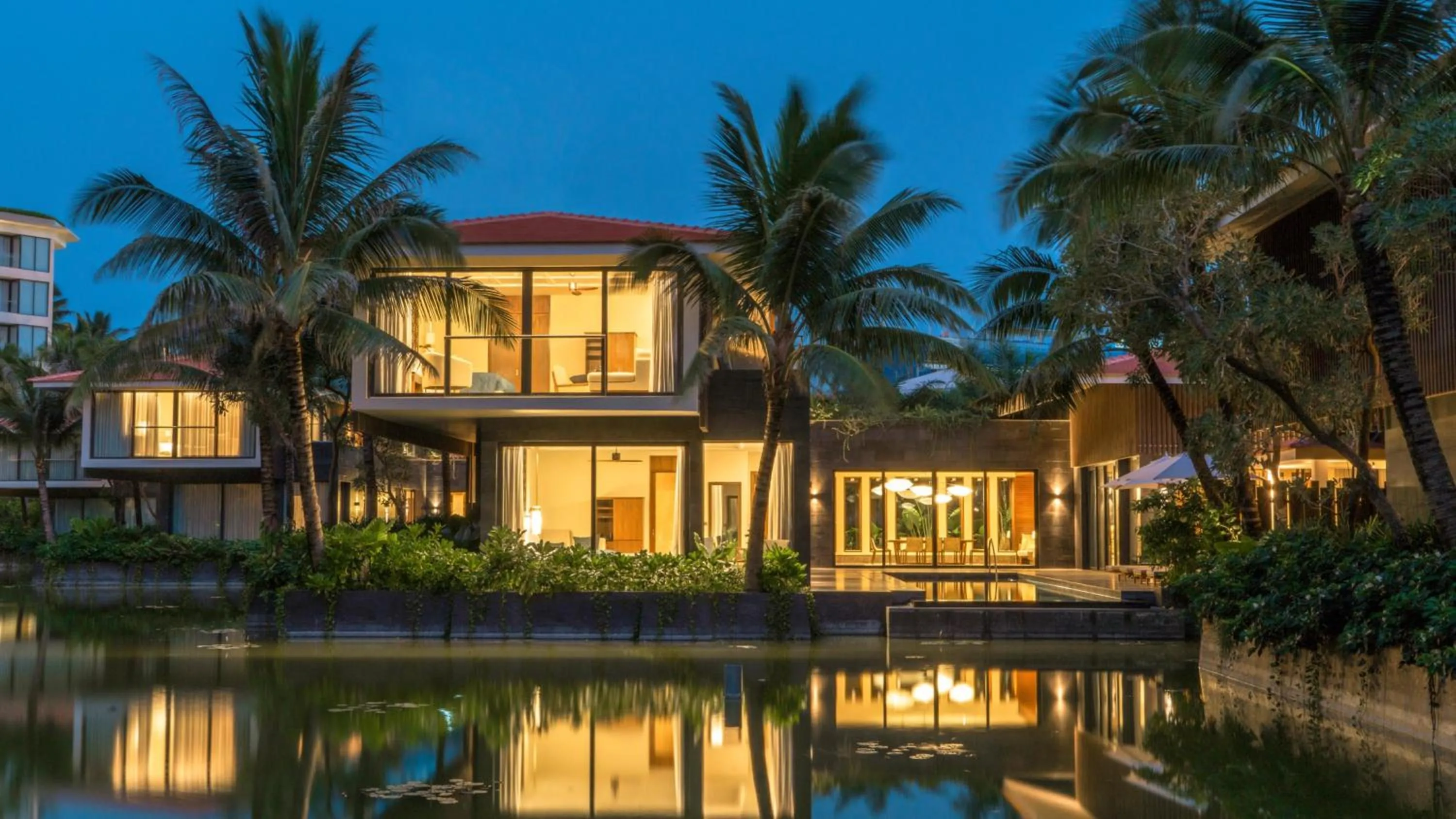 Photo of the whole room in InterContinental Phu Quoc Long Beach Resort by IHG