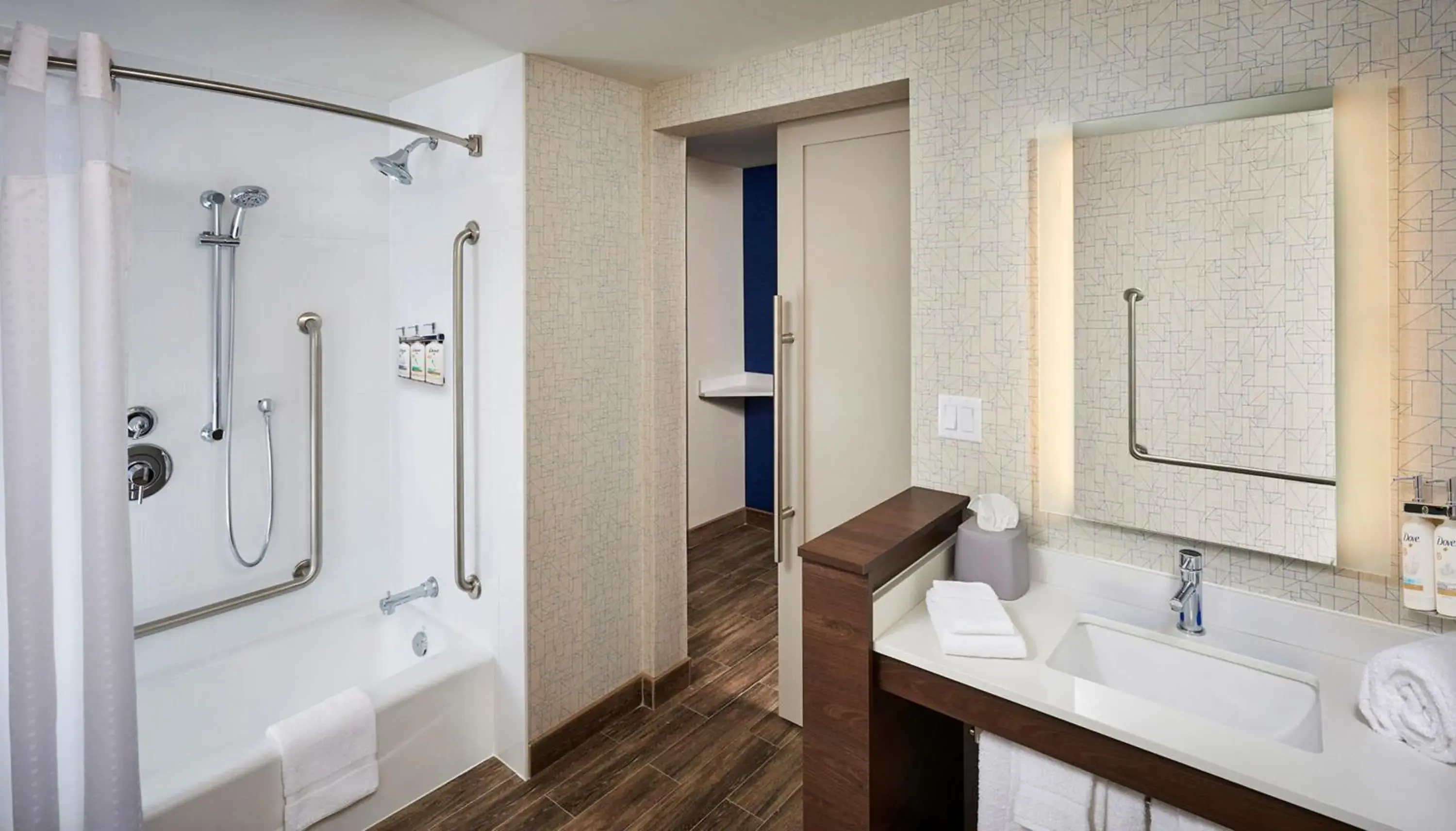 Bathroom in Holiday Inn Express Niagara-On-The-Lake by IHG Bathroom in Holiday Inn Express Niagara-On-The-Lake by IHG