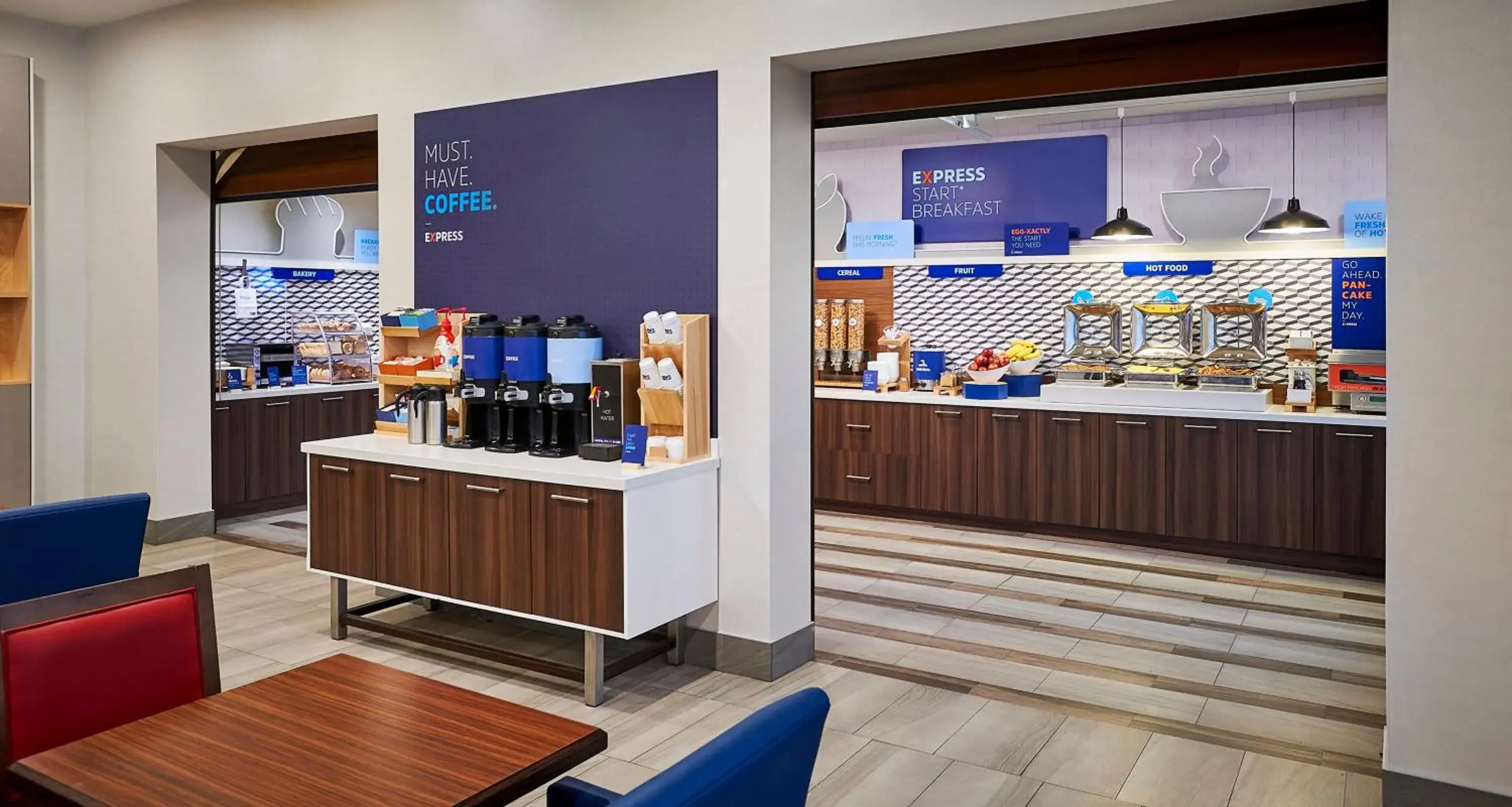 Breakfast in Holiday Inn Express Niagara-On-The-Lake by IHG Breakfast in Holiday Inn Express Niagara-On-The-Lake by IHG
