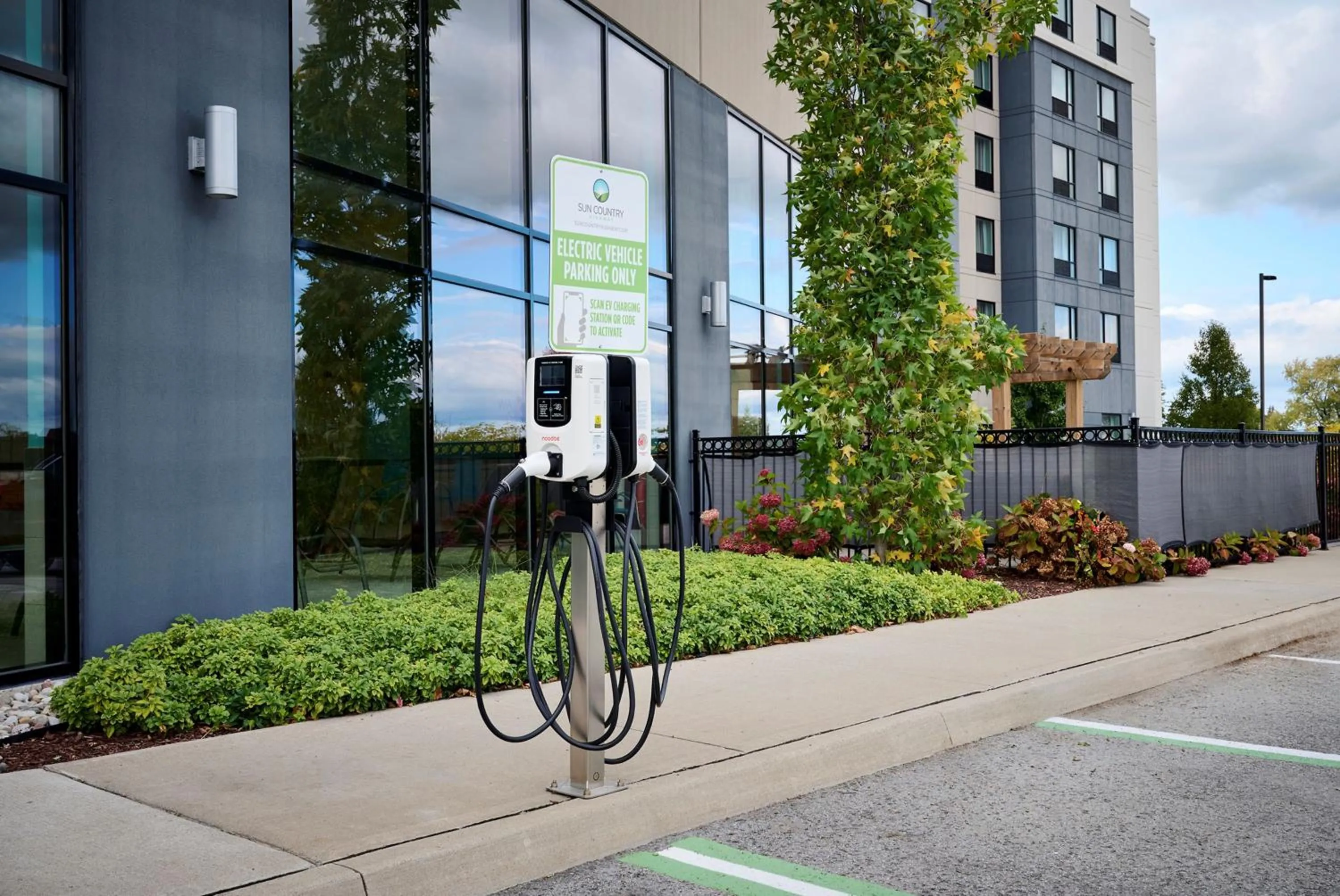 Lobby or reception in Holiday Inn Express Niagara-On-The-Lake by IHG