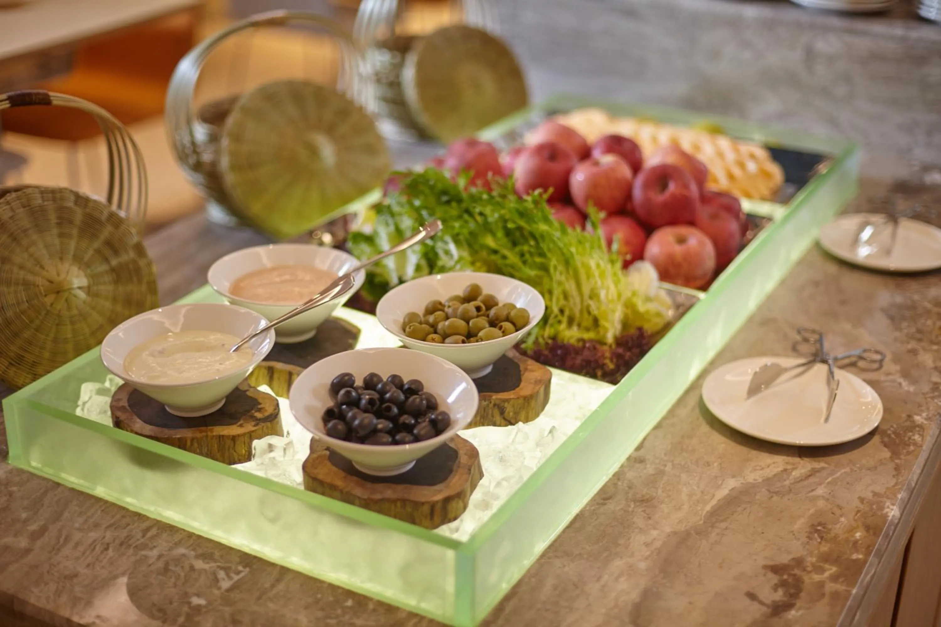 Restaurant/places to eat in Holiday Inn Express Hangzhou Gongshu by IHG